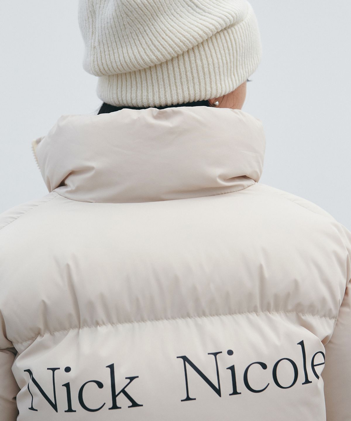 닉앤니콜(NICK&NICOLE) NICOLE VOLUME PUFFER SHORT PADDING_CREAM