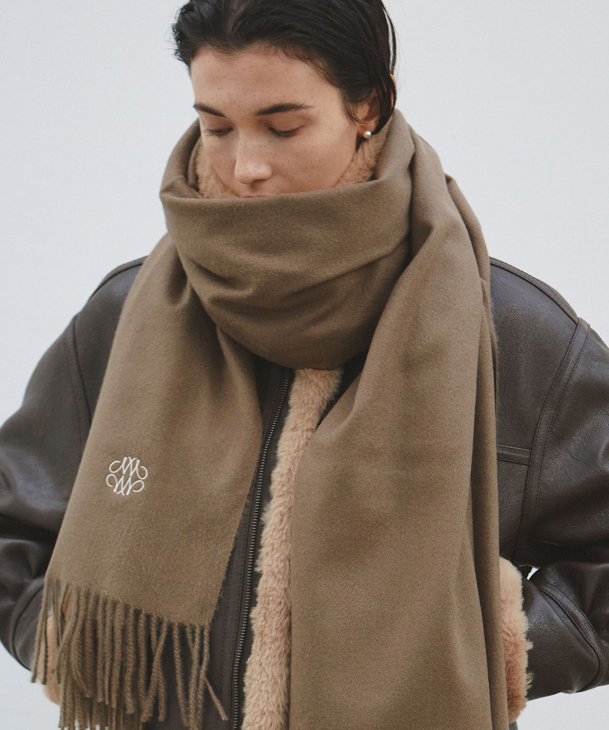 닉앤니콜(NICK&NICOLE) NICOLE PREMIUM MUFFLER_BROWN
