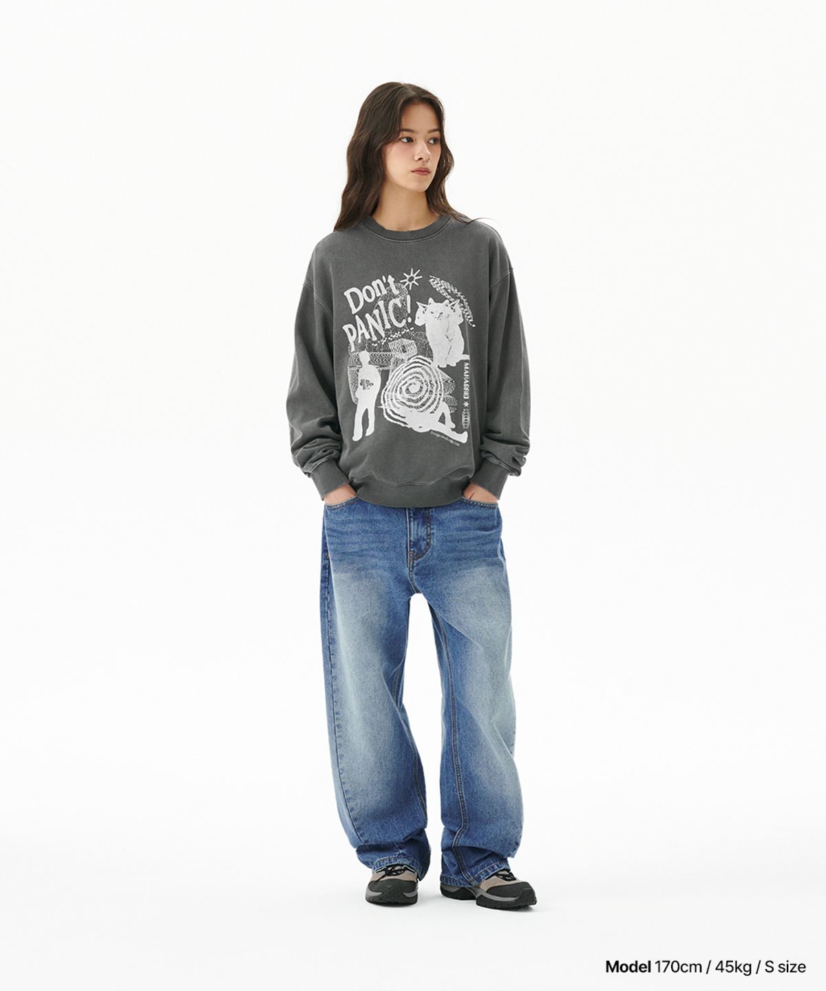 마하그리드(MAHAGRID) DON’T PANIC PIGMENT SWEATSHIRT CHARCOAL(MG2DSMM441A)
