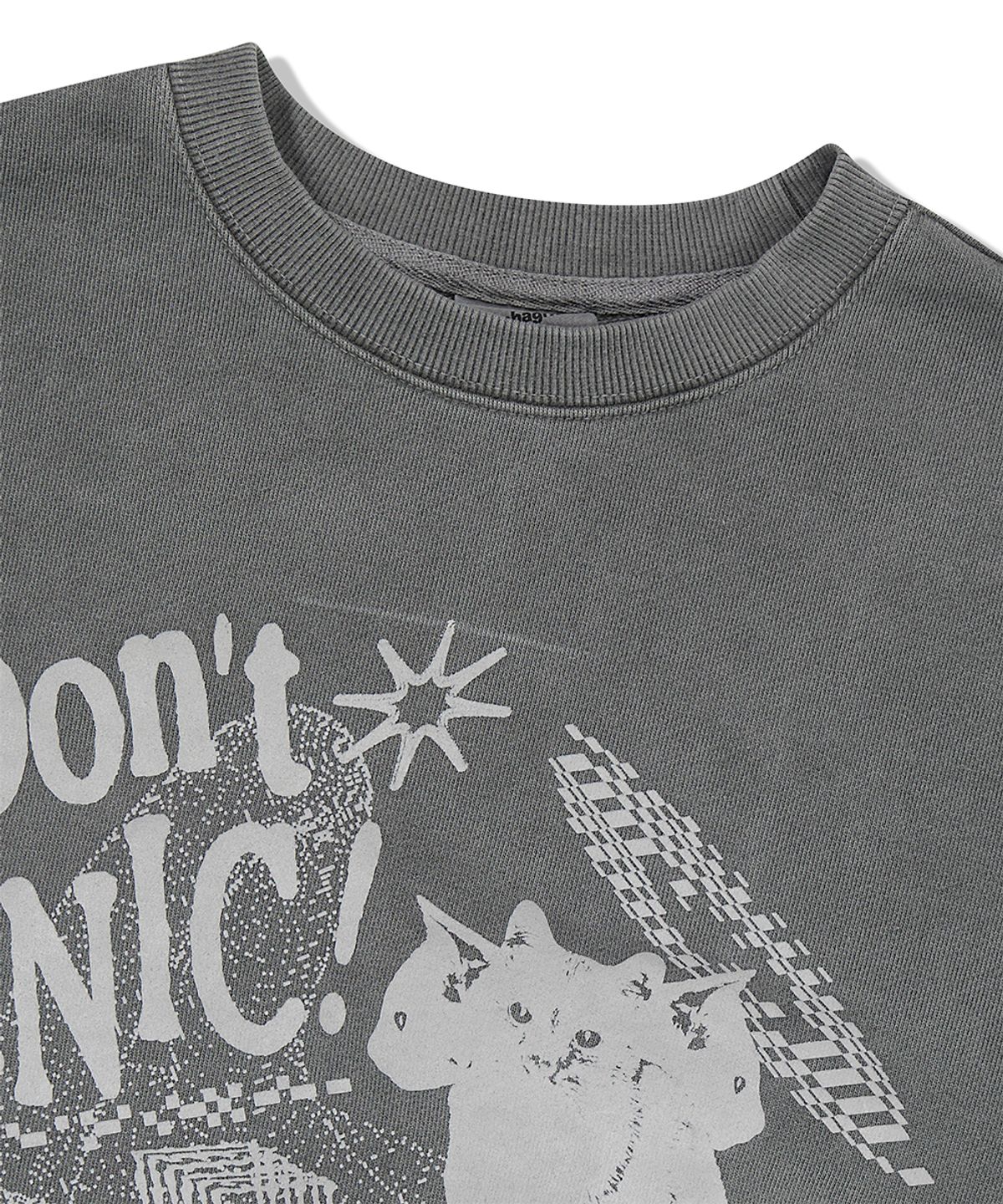 마하그리드(MAHAGRID) DON’T PANIC PIGMENT SWEATSHIRT CHARCOAL(MG2DSMM441A)