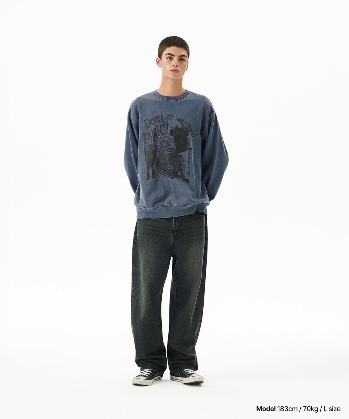 마하그리드(MAHAGRID) DON’T PANIC PIGMENT SWEATSHIRT NAVY(MG2DSMM441A)