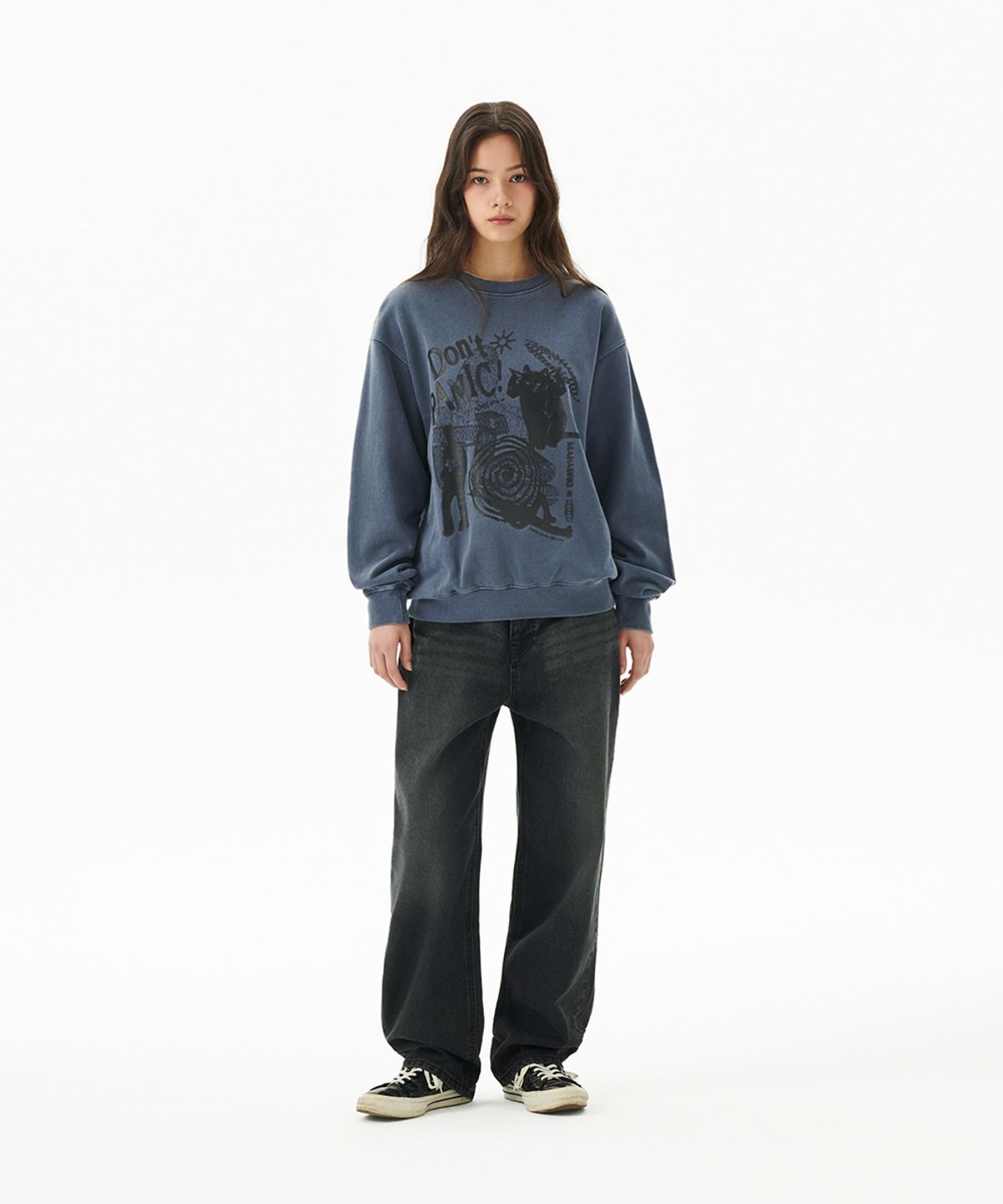 마하그리드(MAHAGRID) DON’T PANIC PIGMENT SWEATSHIRT NAVY(MG2DSMM441A)