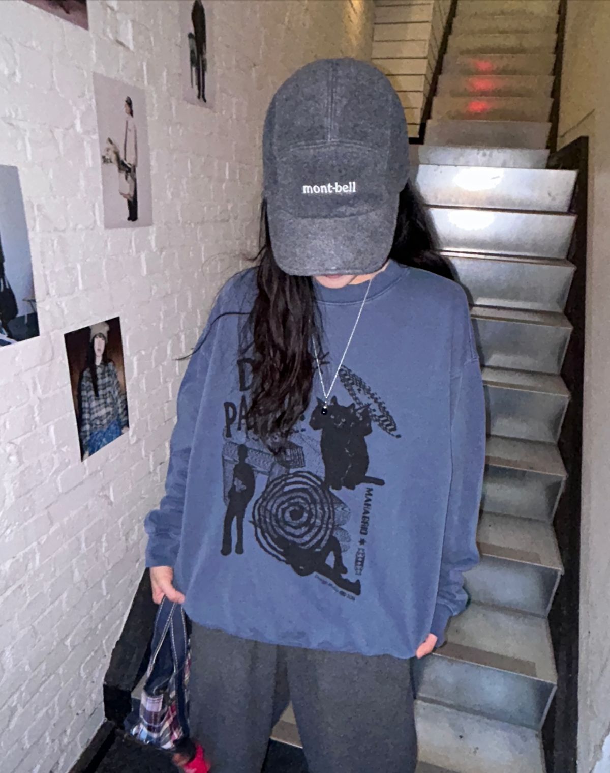 마하그리드(MAHAGRID) DON’T PANIC PIGMENT SWEATSHIRT NAVY(MG2DSMM441A)