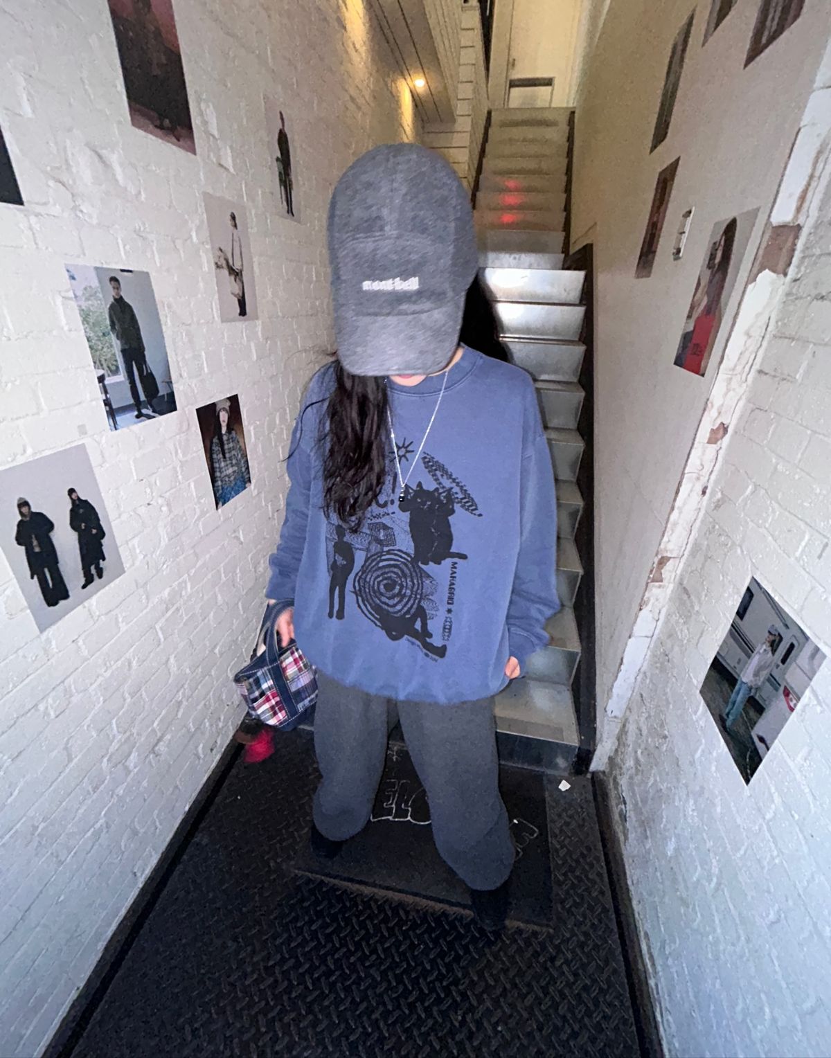 마하그리드(MAHAGRID) DON’T PANIC PIGMENT SWEATSHIRT NAVY(MG2DSMM441A)