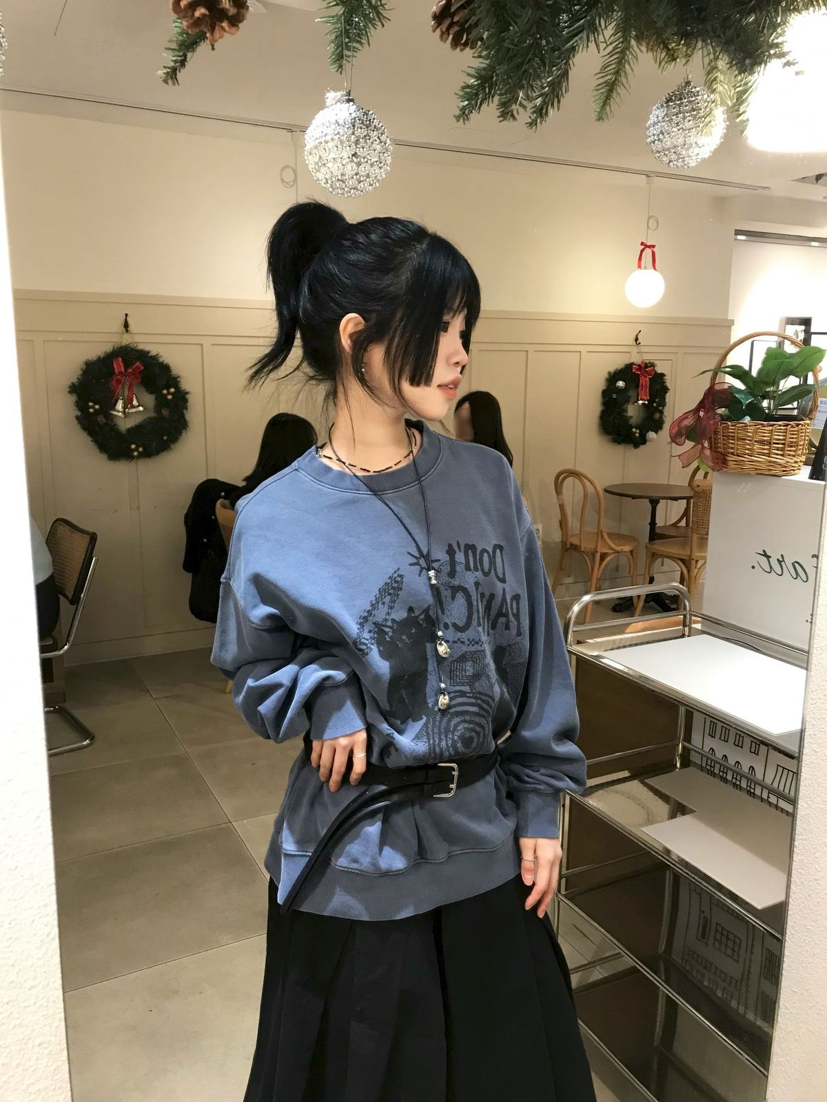 마하그리드(MAHAGRID) DON’T PANIC PIGMENT SWEATSHIRT NAVY(MG2DSMM441A)