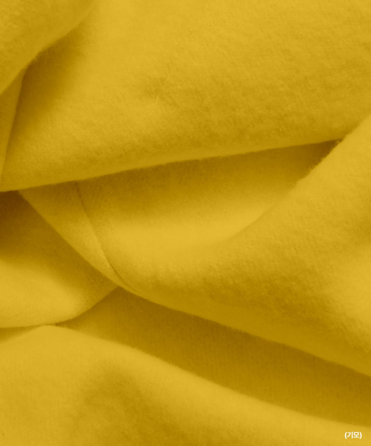 마하그리드(MAHAGRID) CURVED LOGO SWEATSHIRT MUSTARD(MG2DSMM440A)
