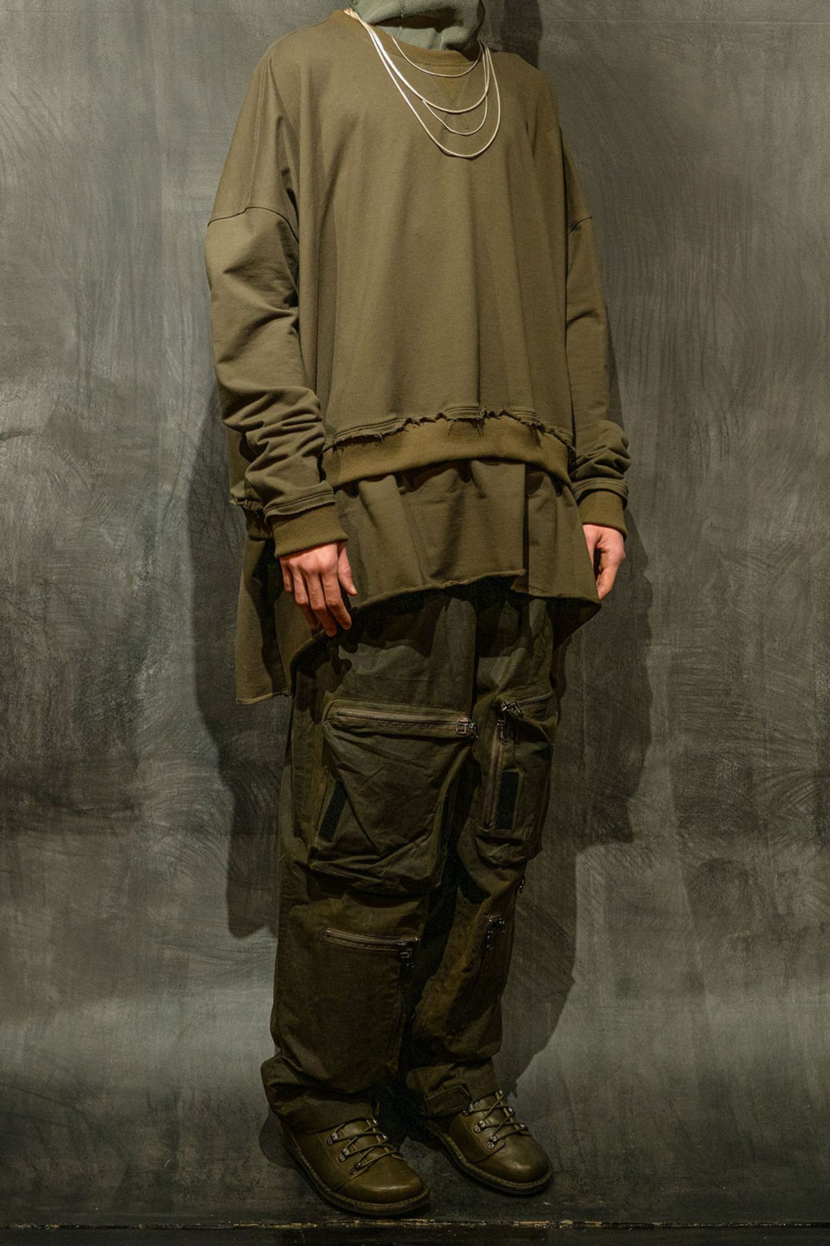 아스파라거스(ASPARAGUS) T-shirt Panel Layered Sweatshirt