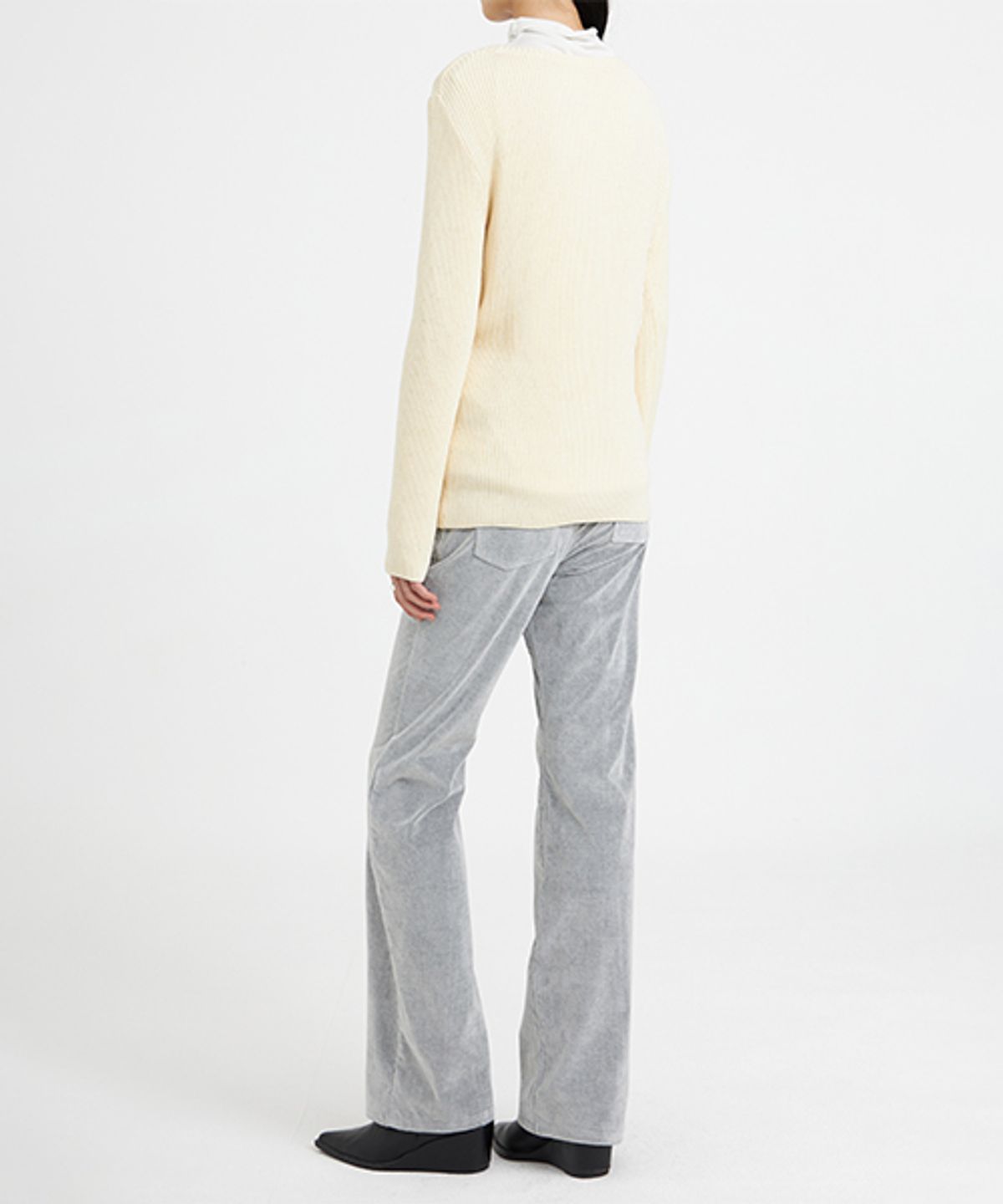 유스(YOUTH) Crew-Neck Sweater