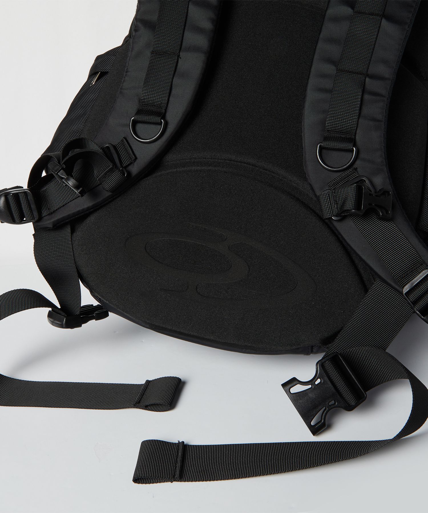 ★TRAVEL★Trail Runner Mesh String Tech Backpack★ MUSINSA公式 | TRAVEL Trail Runner Mesh String Tech Backpack