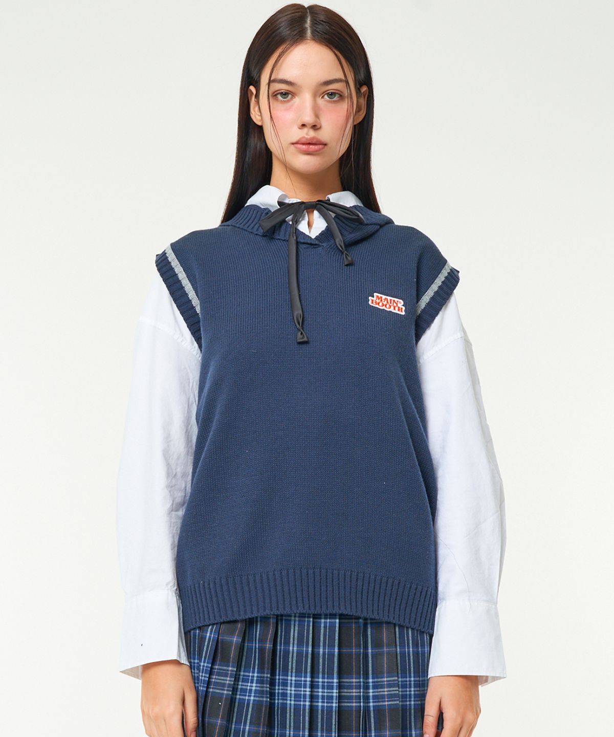메인부스(MAINBOOTH) Original Logo Patch Knit Vest(NAVY)