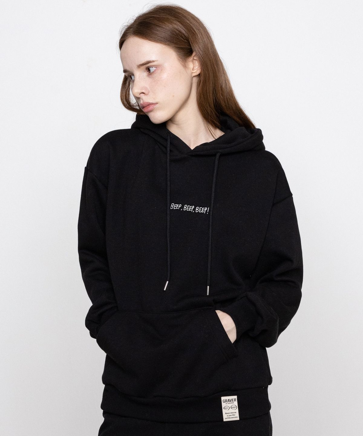 그레이버(GRAVER) [UNISEX]BEEP 클린 덕 스마일 후드티_블랙