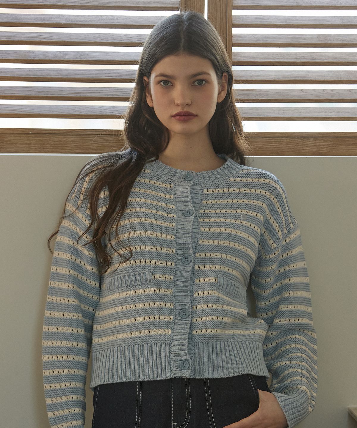꼬모니노즈(COMONINOZ) W CROCHET STRIPE CARDIGAN [SKY BLUE]