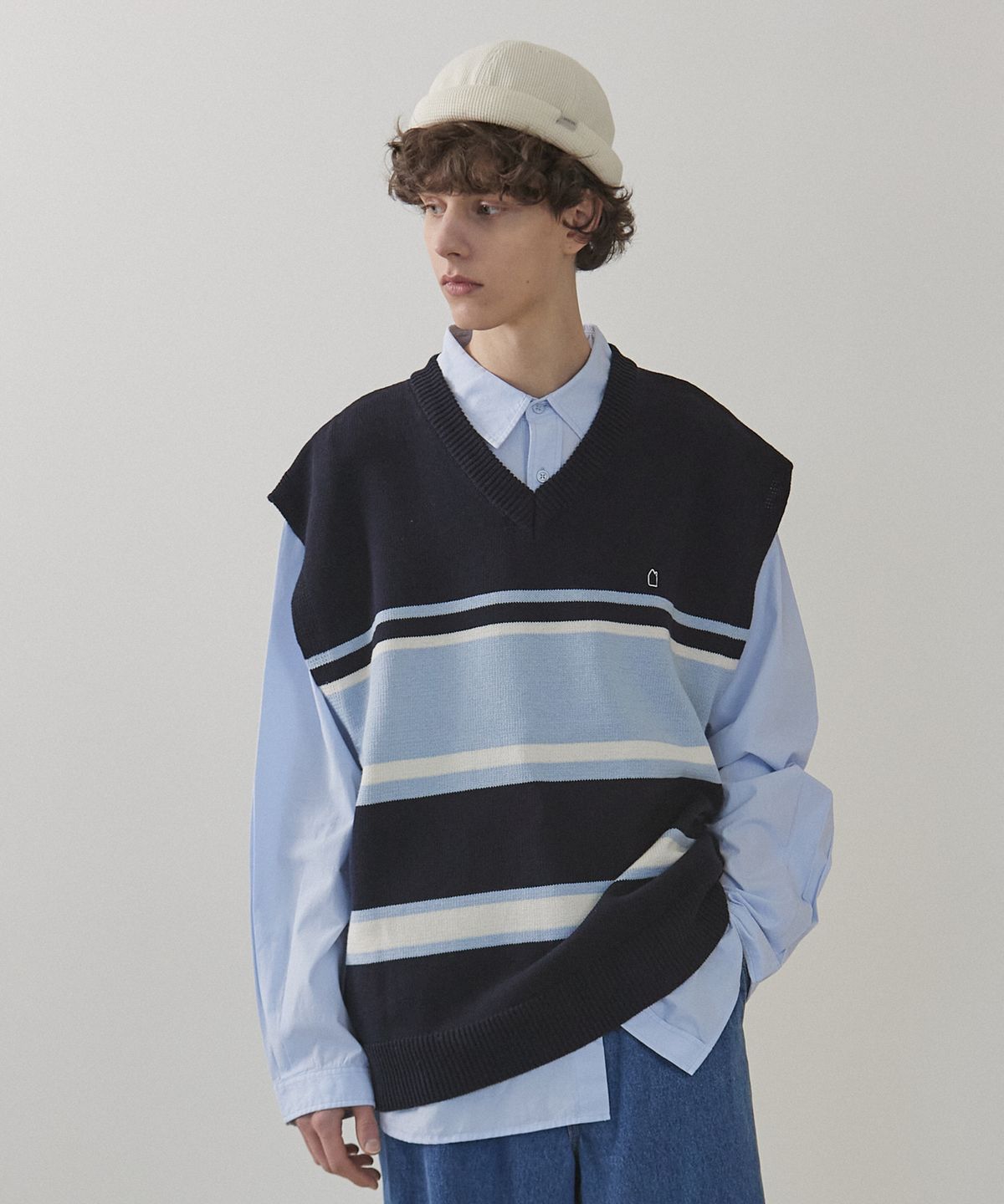 꼬모니노즈(COMONINOZ) STRIPE KNIT VEST [NAVY]