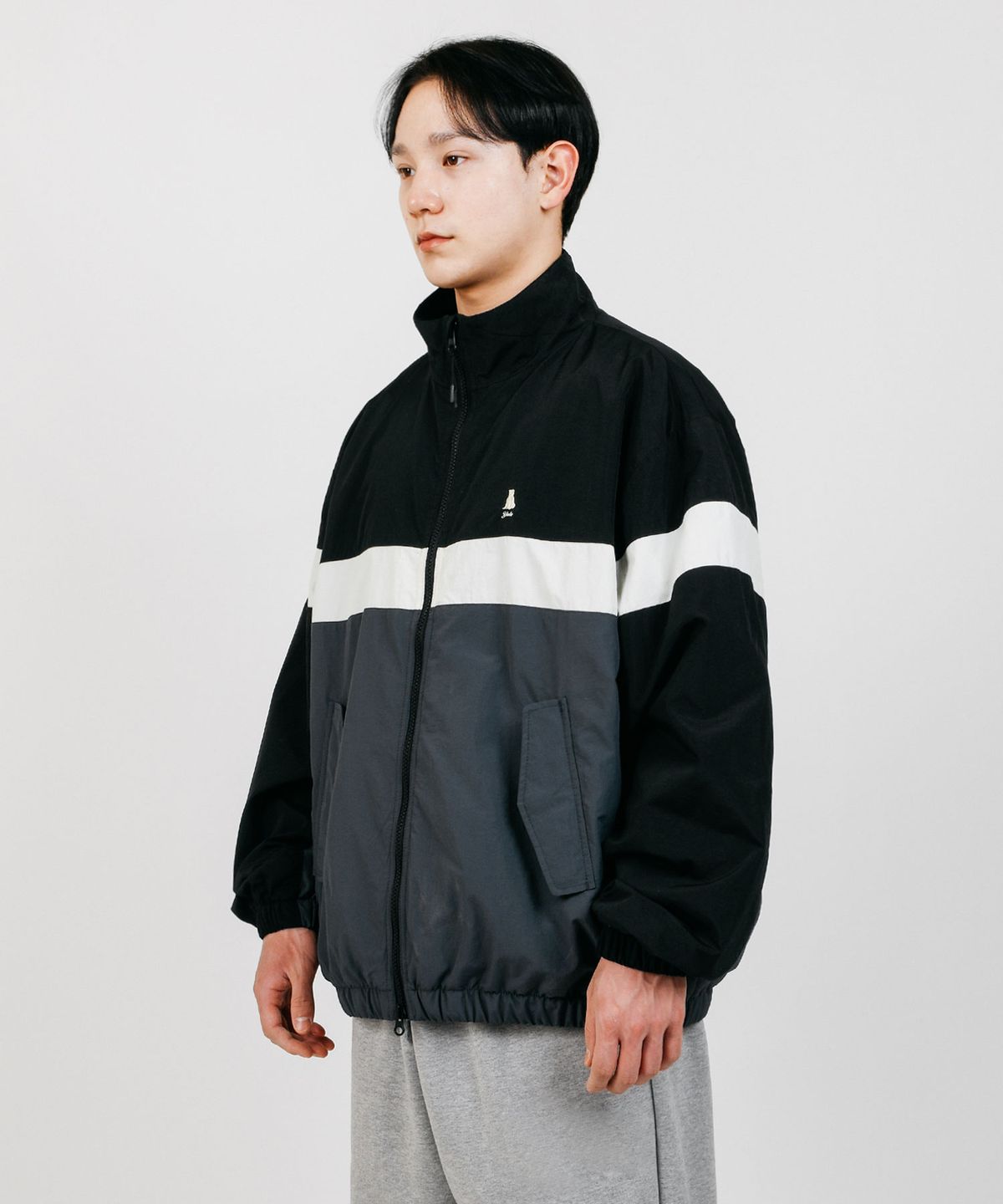 예일(YALE) NYLON TRACK BLOUSON BLACK