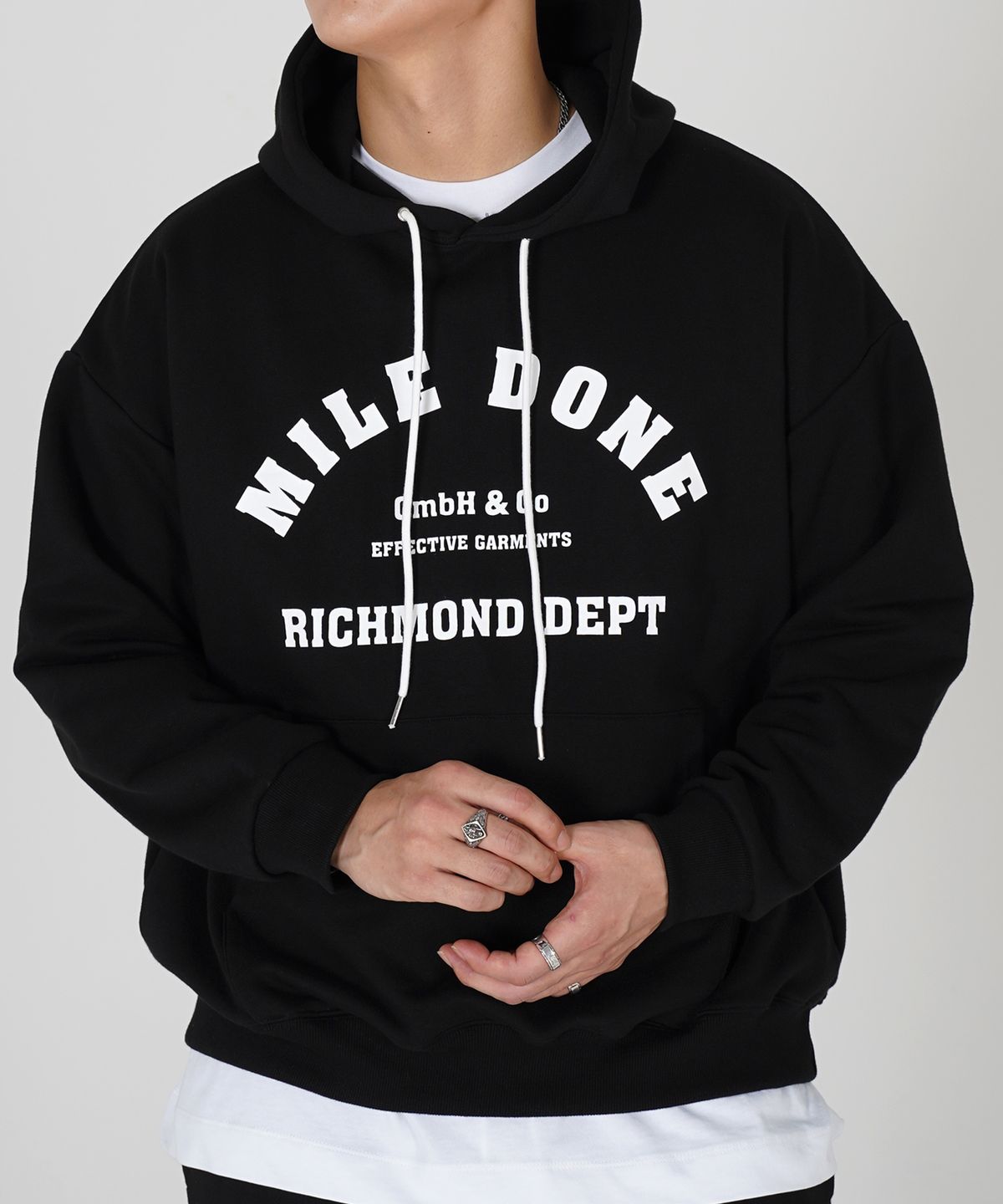 더마일(THEMILE) MILEDONE 마일던 시그니쳐 후디[BLACK]