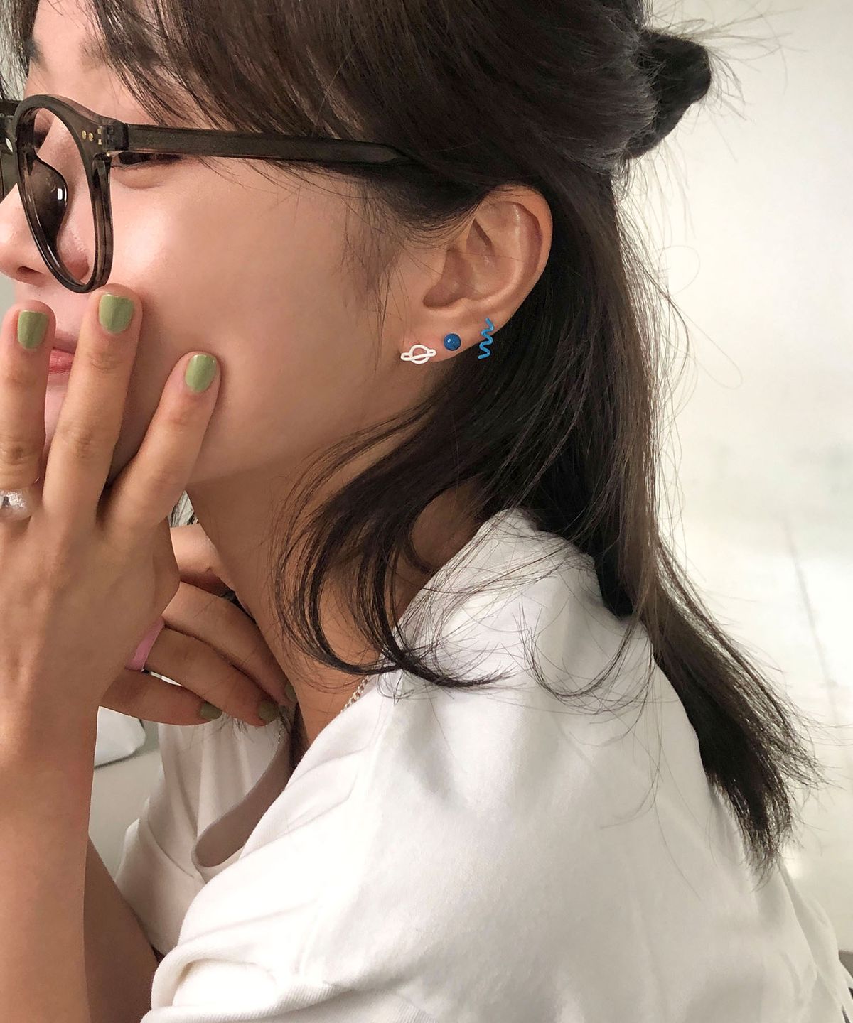 잇더즌매터(IT DOESN'T MATTER) Pastel doodle piercing (Navy)