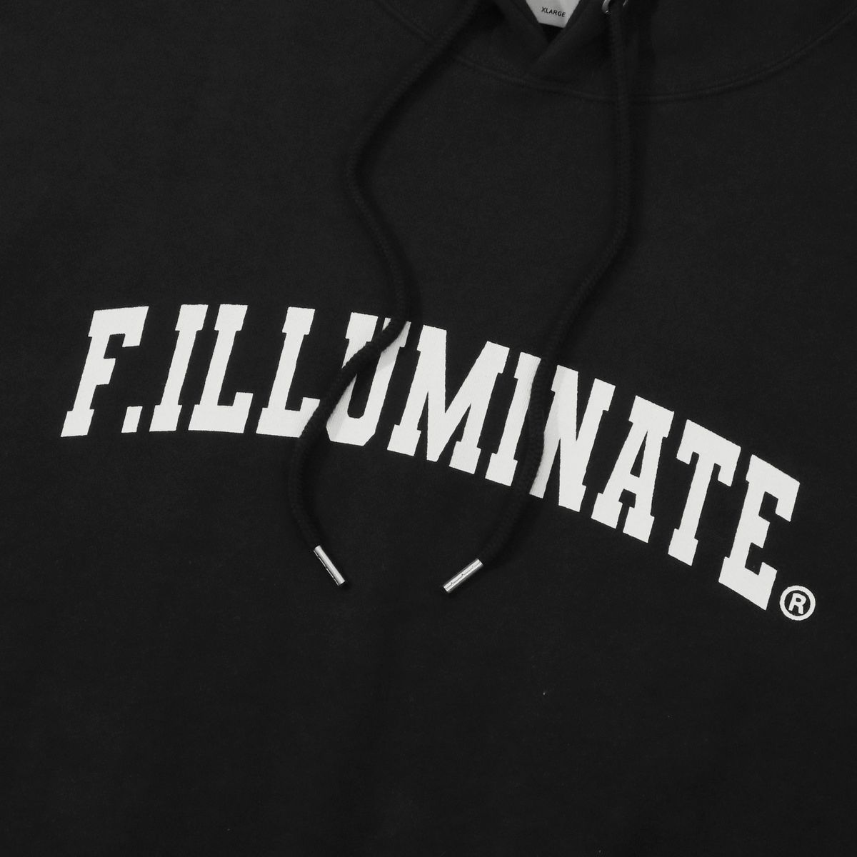 필루미네이트(FILLUMINATE) 오버핏 아치 로고 후디-블랙