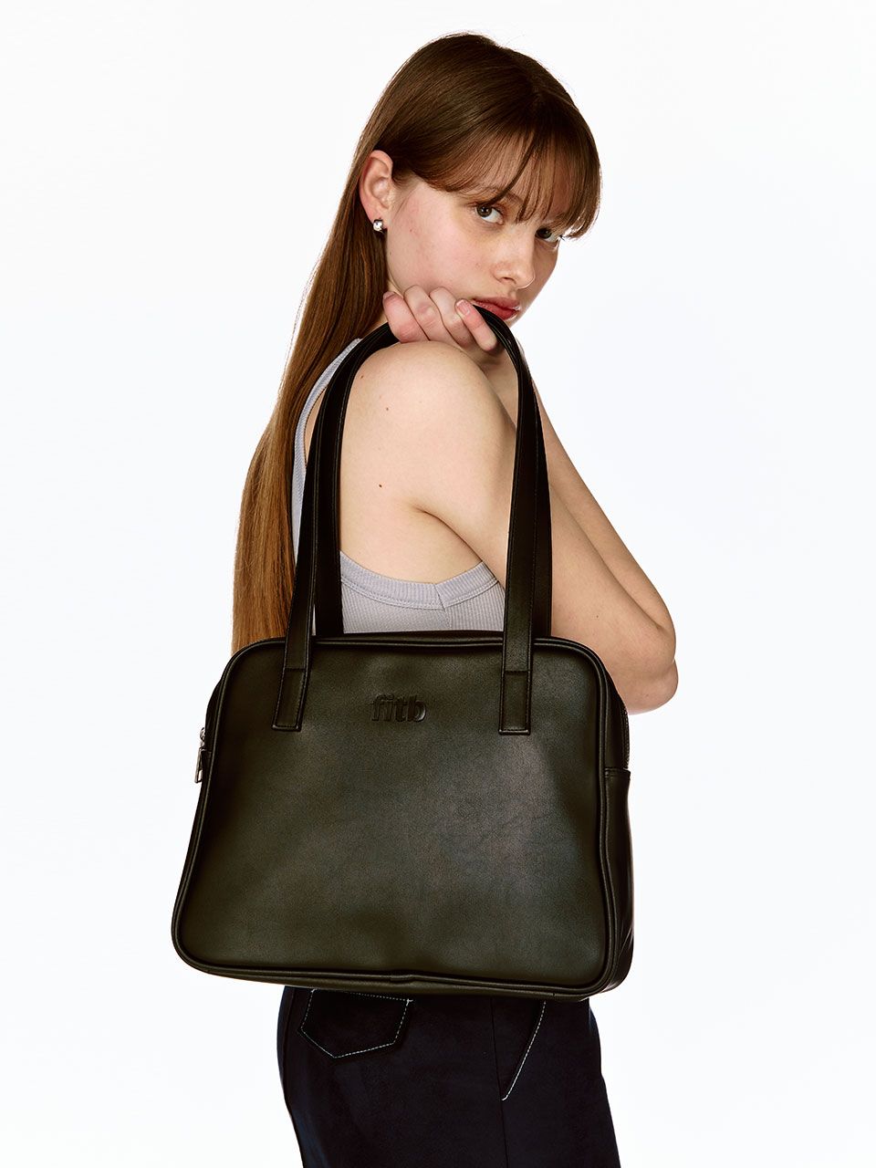 MUSINSA | FILLINTHEBLANK Trapezoid Middle Shoulder Bag (black)