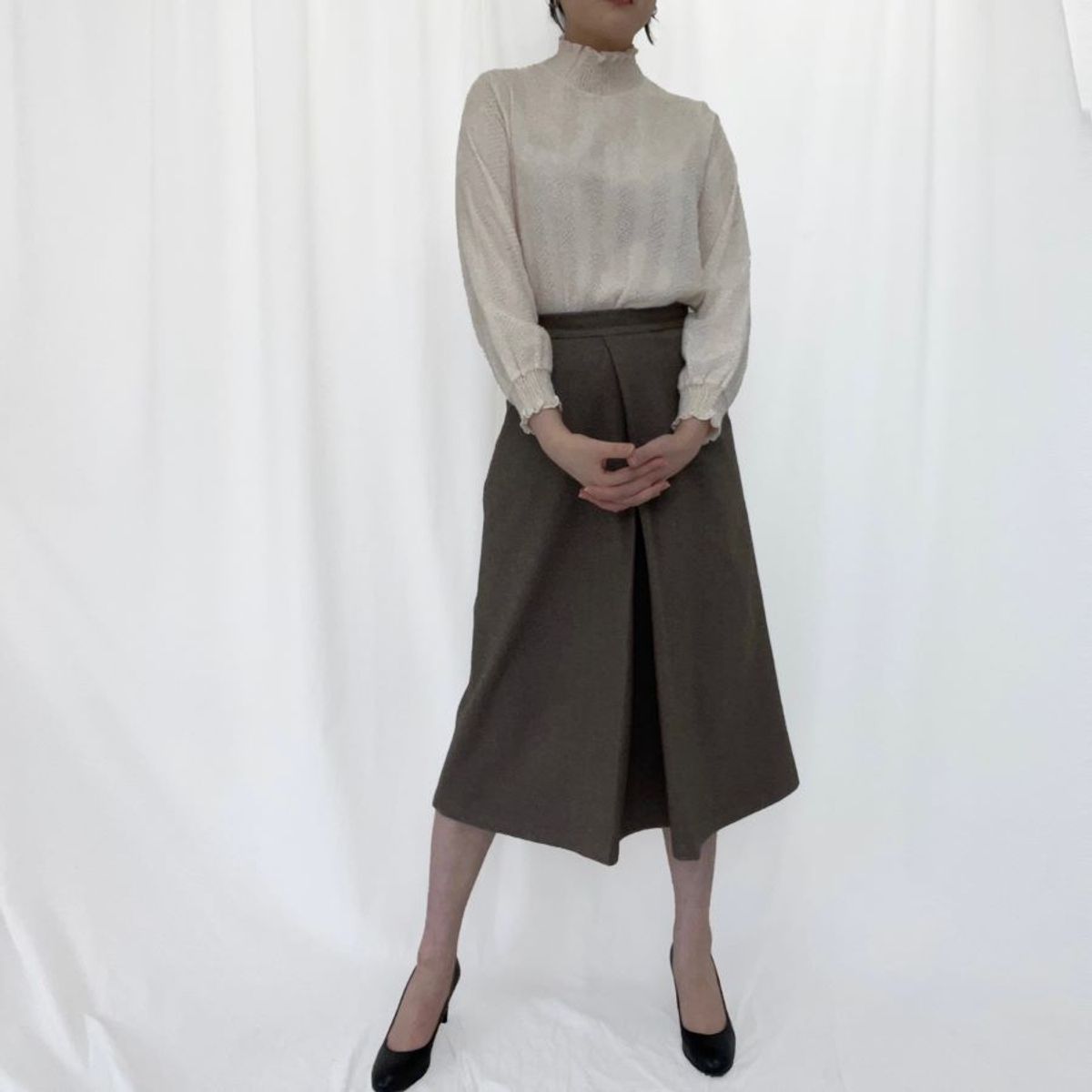 올강 디자인 스튜디오(ALL KANG DESIGN STUDIO) 롱 사선 주름스커트