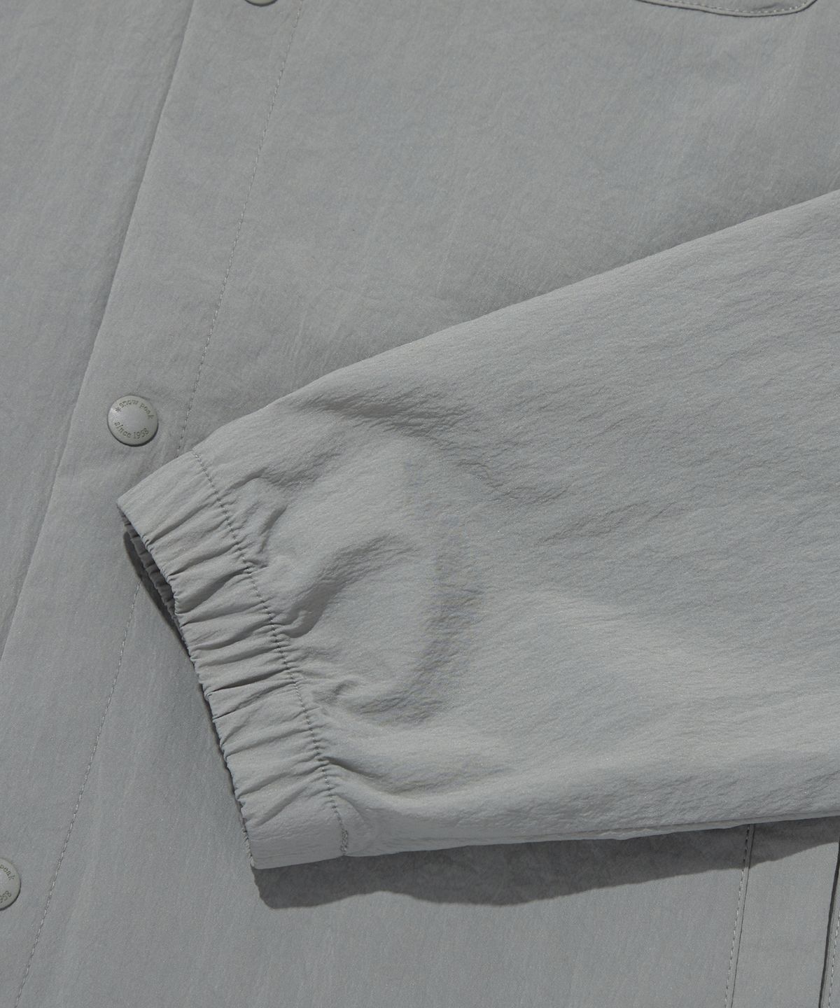 스노우피크 어패럴(SNOWPEAK APPAREL) 루트 썬그립 바람막이 Light Khaki (S23MURWB22)