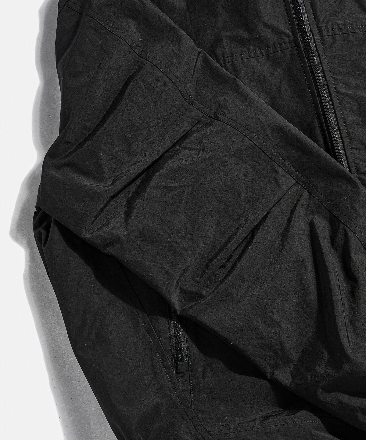 에스피오나지(ESPIONAGE) Mountain Wind Parka Black