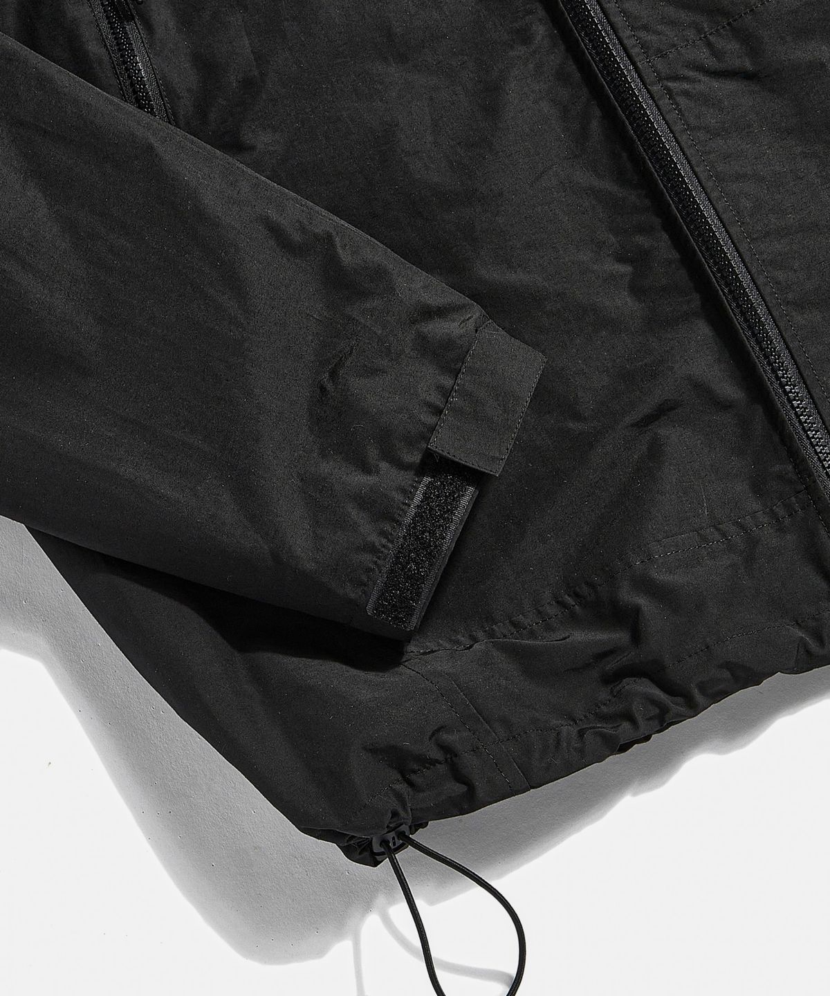 에스피오나지(ESPIONAGE) Mountain Wind Parka Black