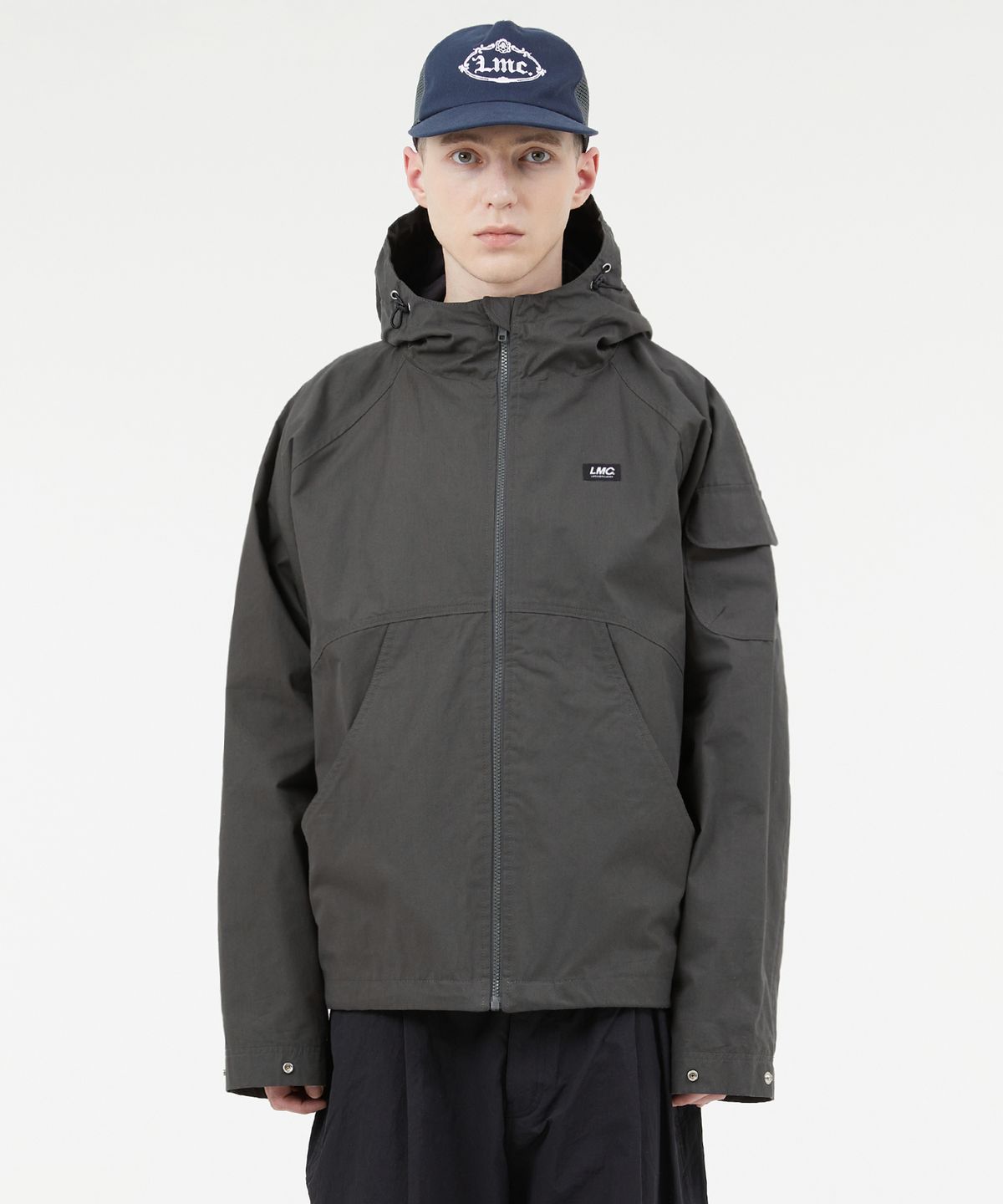엘엠씨(LMC) CURVED WINDBREAKER JACKET charcoal