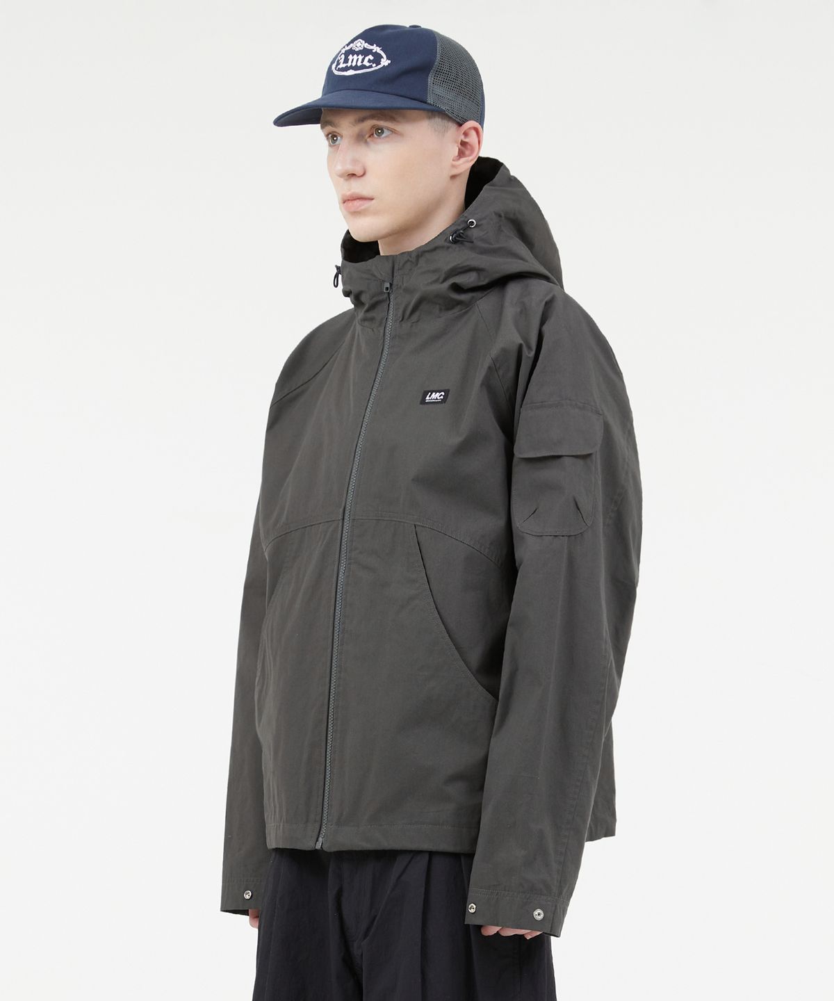 엘엠씨(LMC) CURVED WINDBREAKER JACKET charcoal