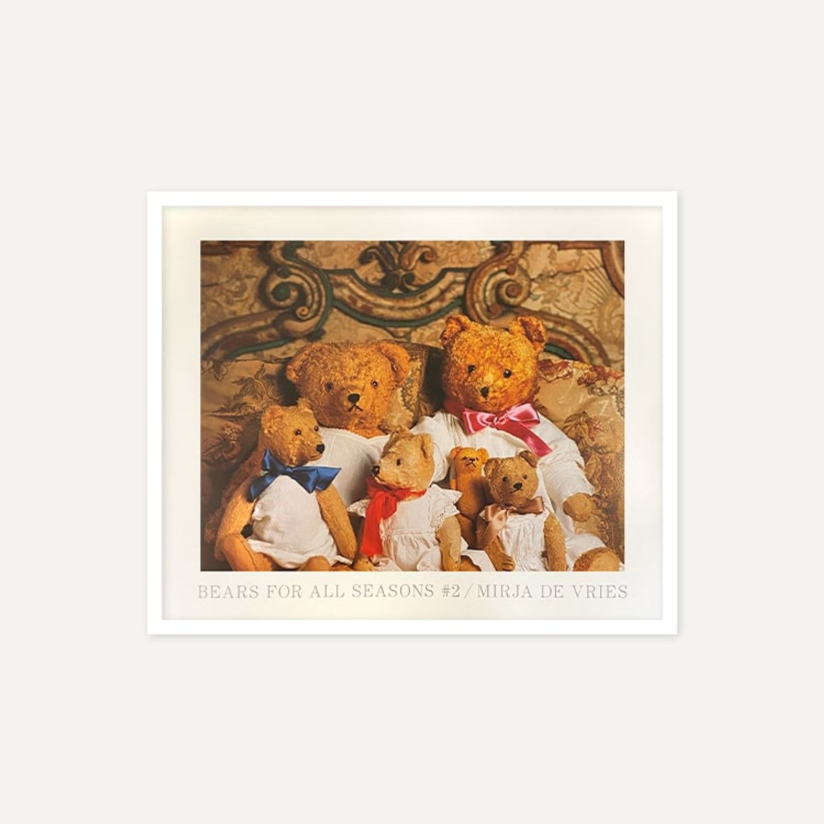 그릿시즌(GREET SEASON) 미르야 드 브리스 Bears For All Seasons (액자 포함)