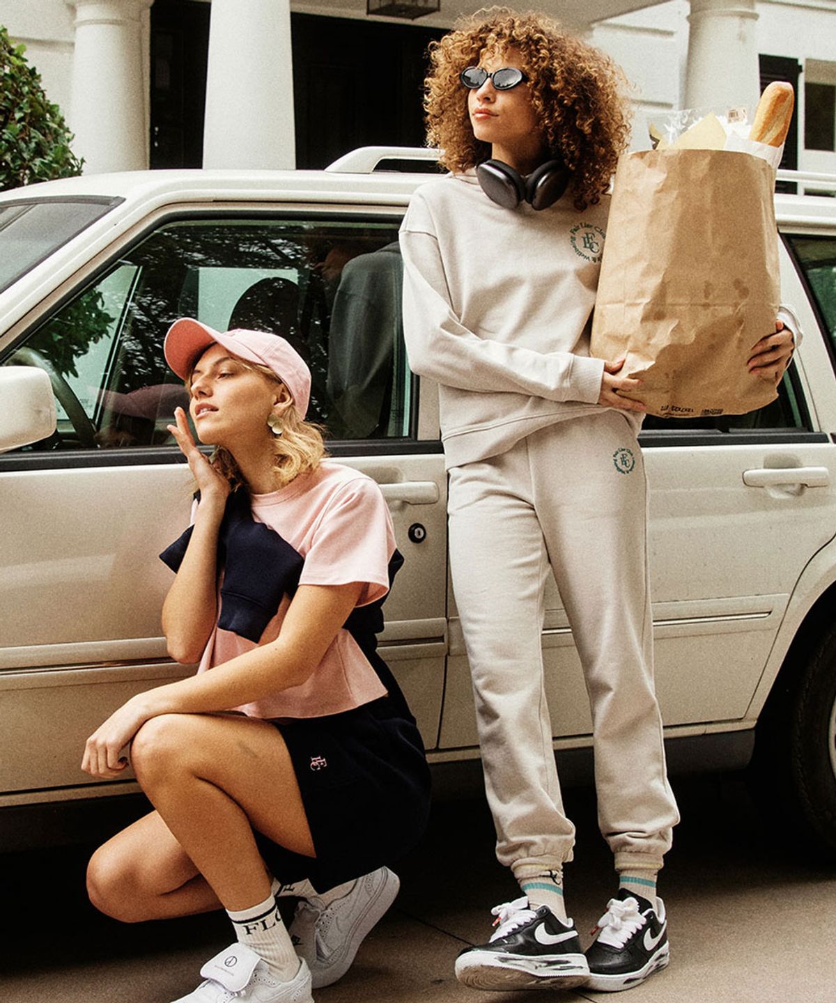 페어라이어 클럽(FAIRLIAR CLUB) FLC Lifestyle Hoodie_BEIGE