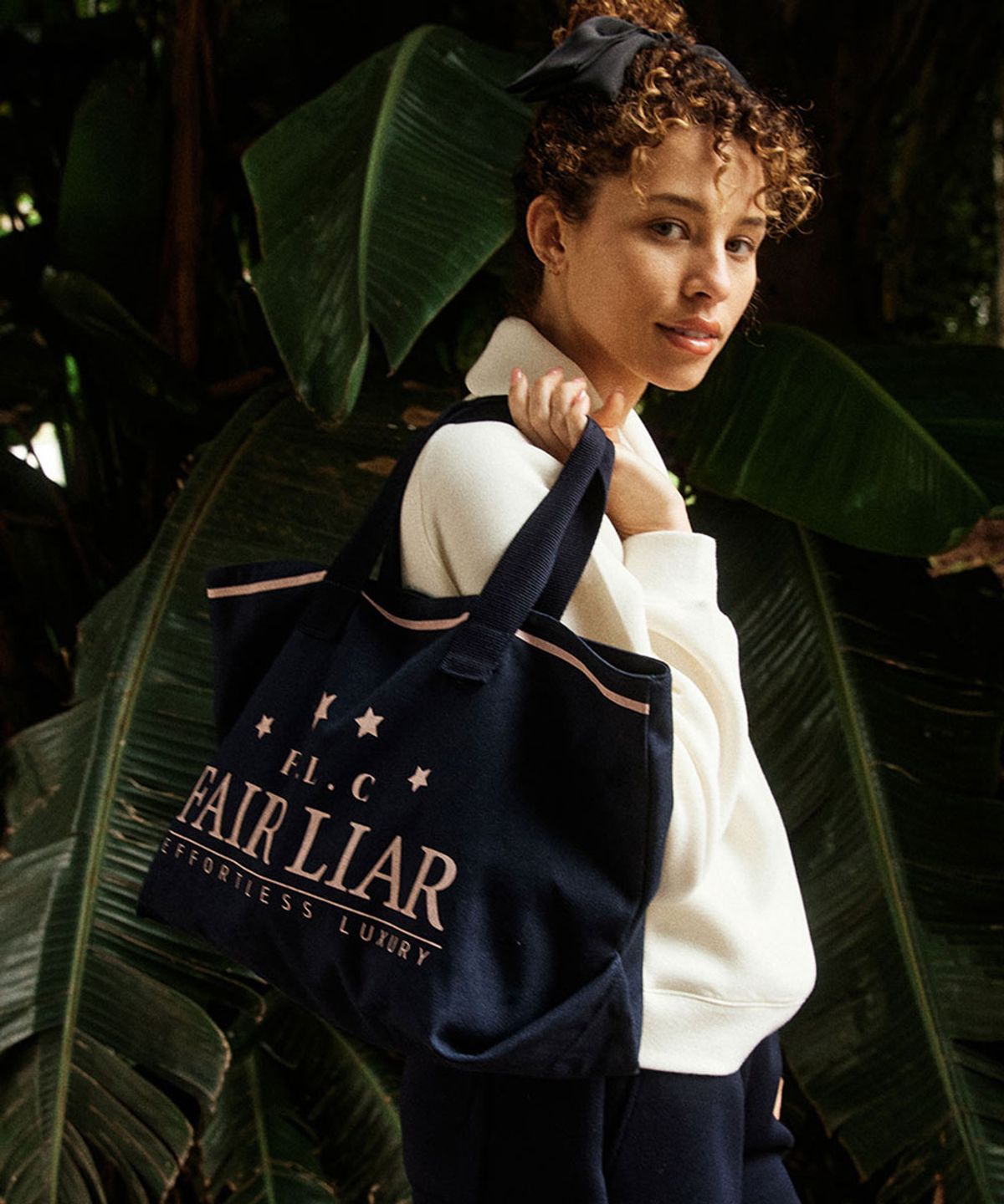 페어라이어 클럽(FAIRLIAR CLUB) Star Canvas Tote Bag_NAVY