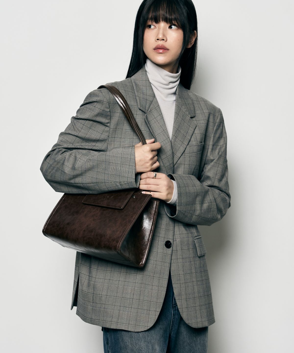 레더리(LEATHERY) 볼티드 스퀘어 숄더백 [4COLOR]