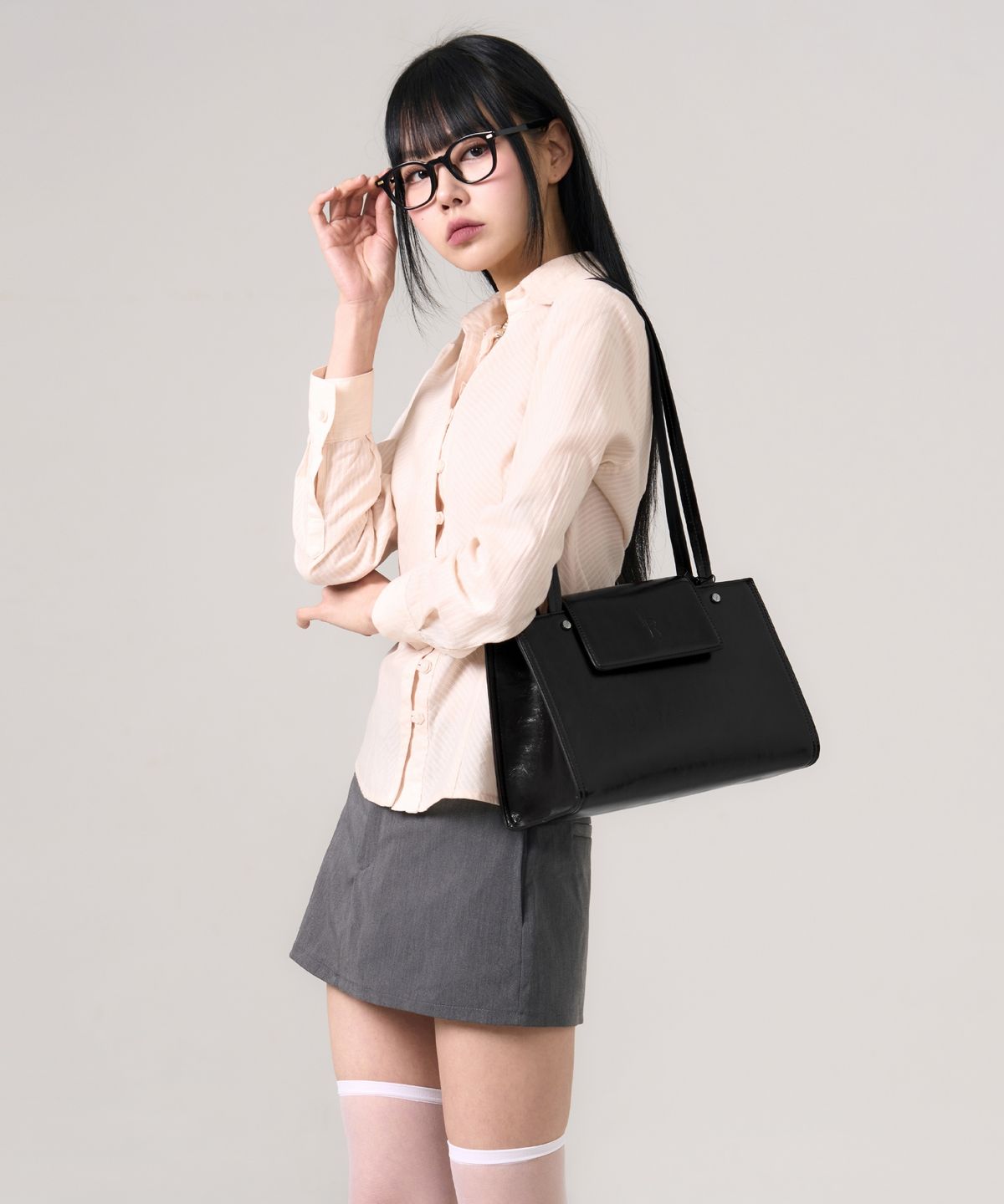 레더리(LEATHERY) 볼티드 스퀘어 숄더백 [4COLOR]