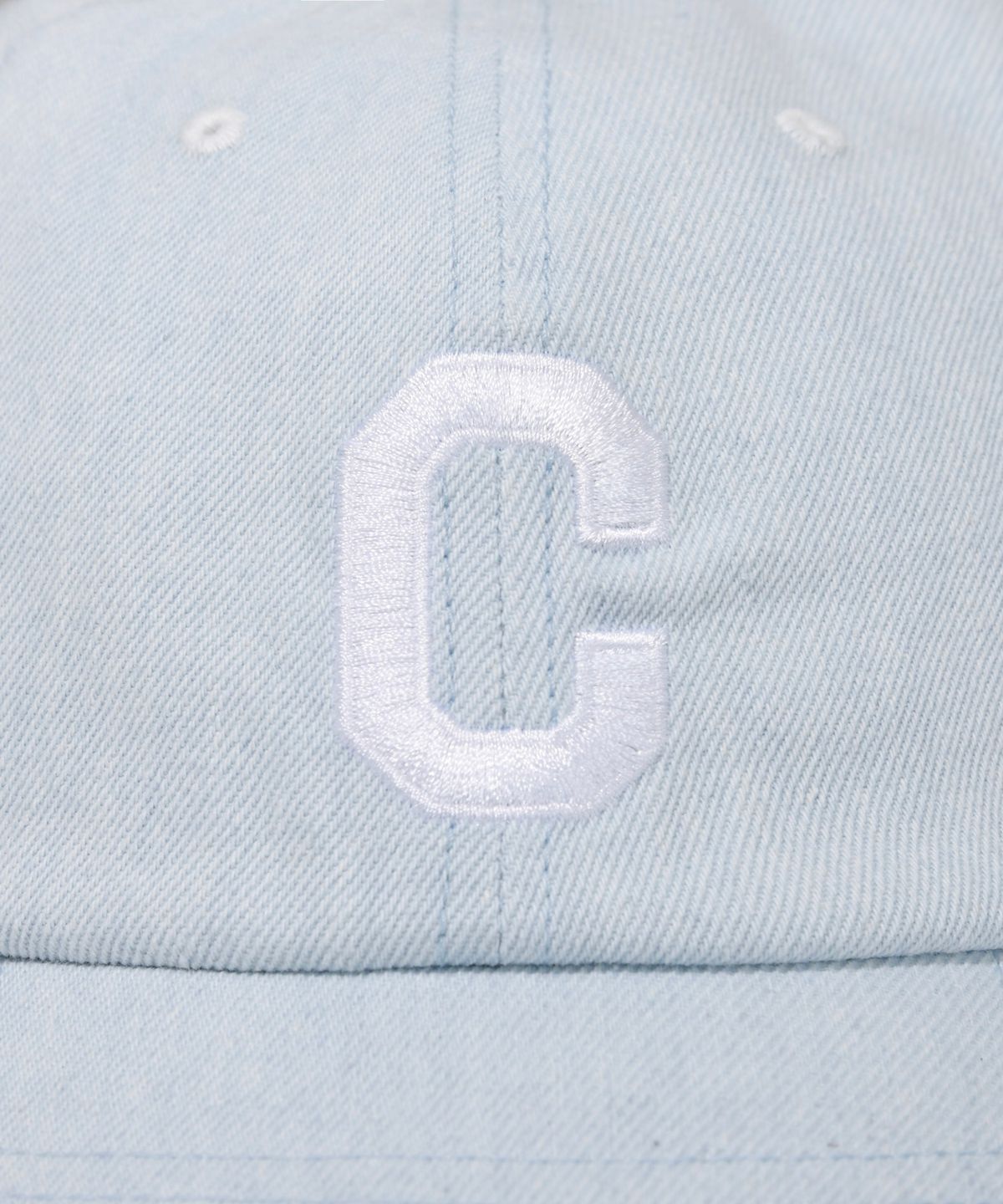 커버낫(COVERNAT) 데님 C 로고 로우캡 라이트 블루