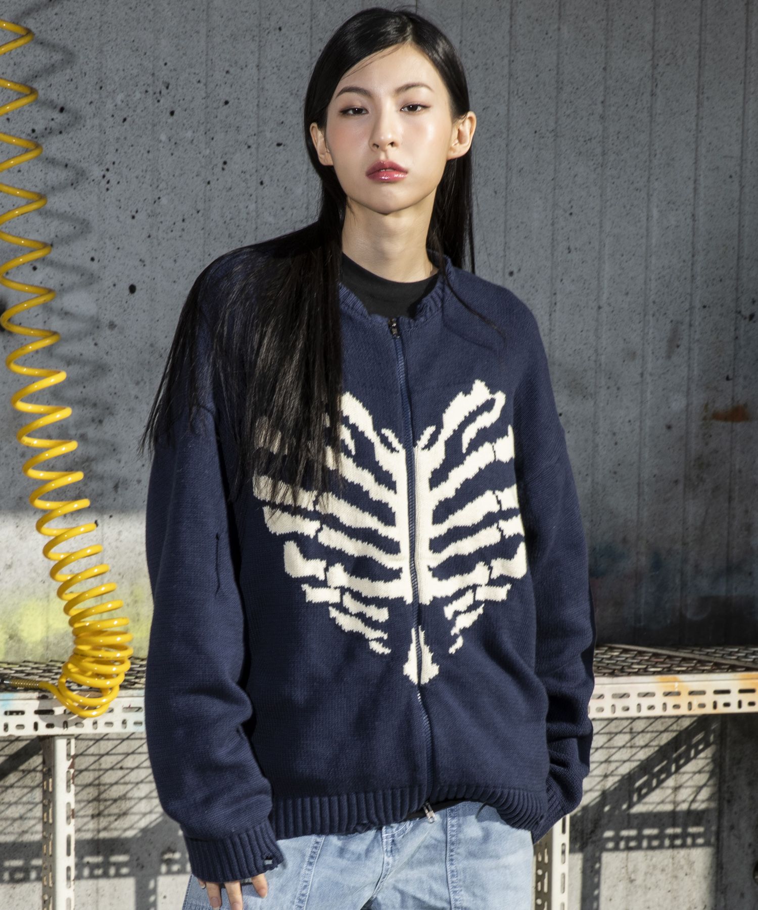 MUSINSA公式 | XTONZ XTK037 Bow knit zip-up (NAVY)