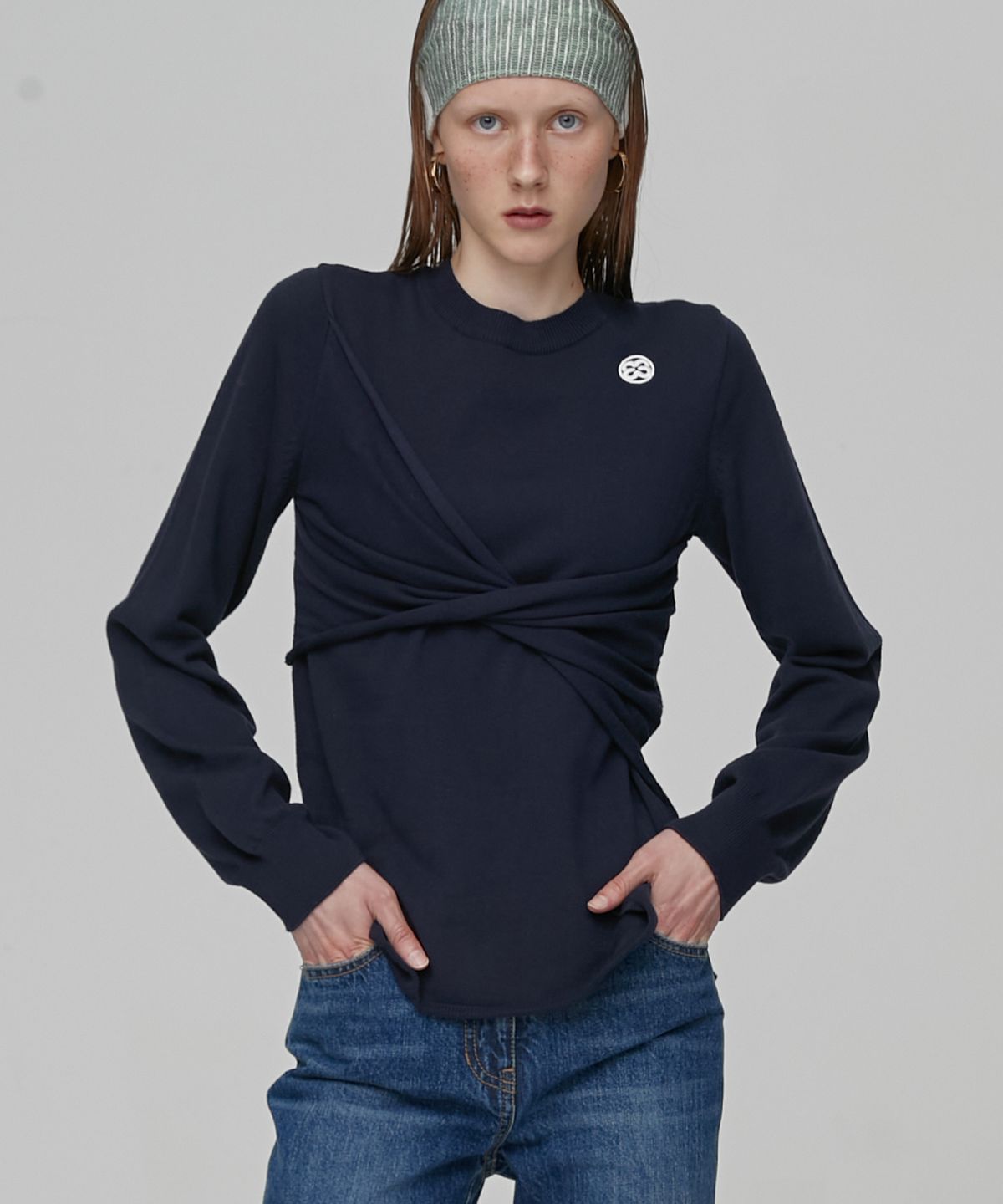 엔오르(EN OR) TWIST PULLOVER - NAVY