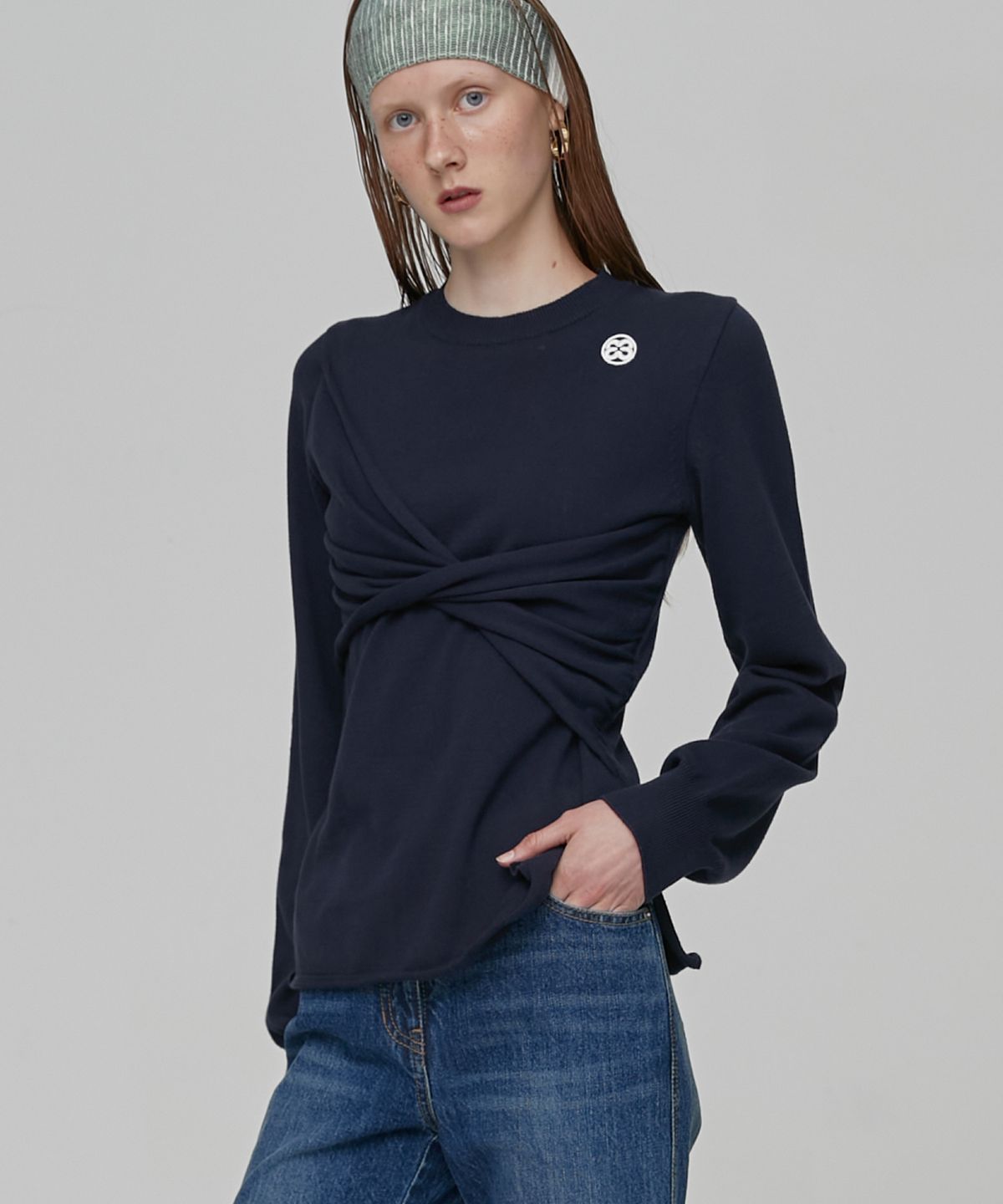 엔오르(EN OR) TWIST PULLOVER - NAVY