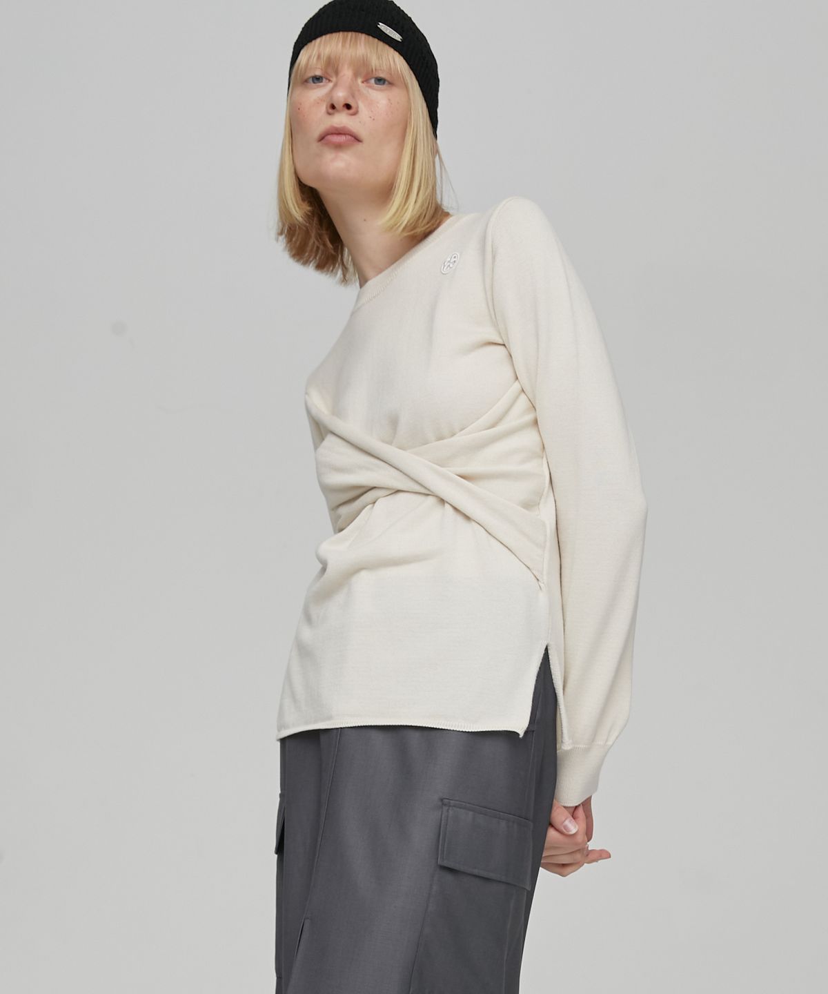엔오르(EN OR) TWIST PULLOVER - IVORY