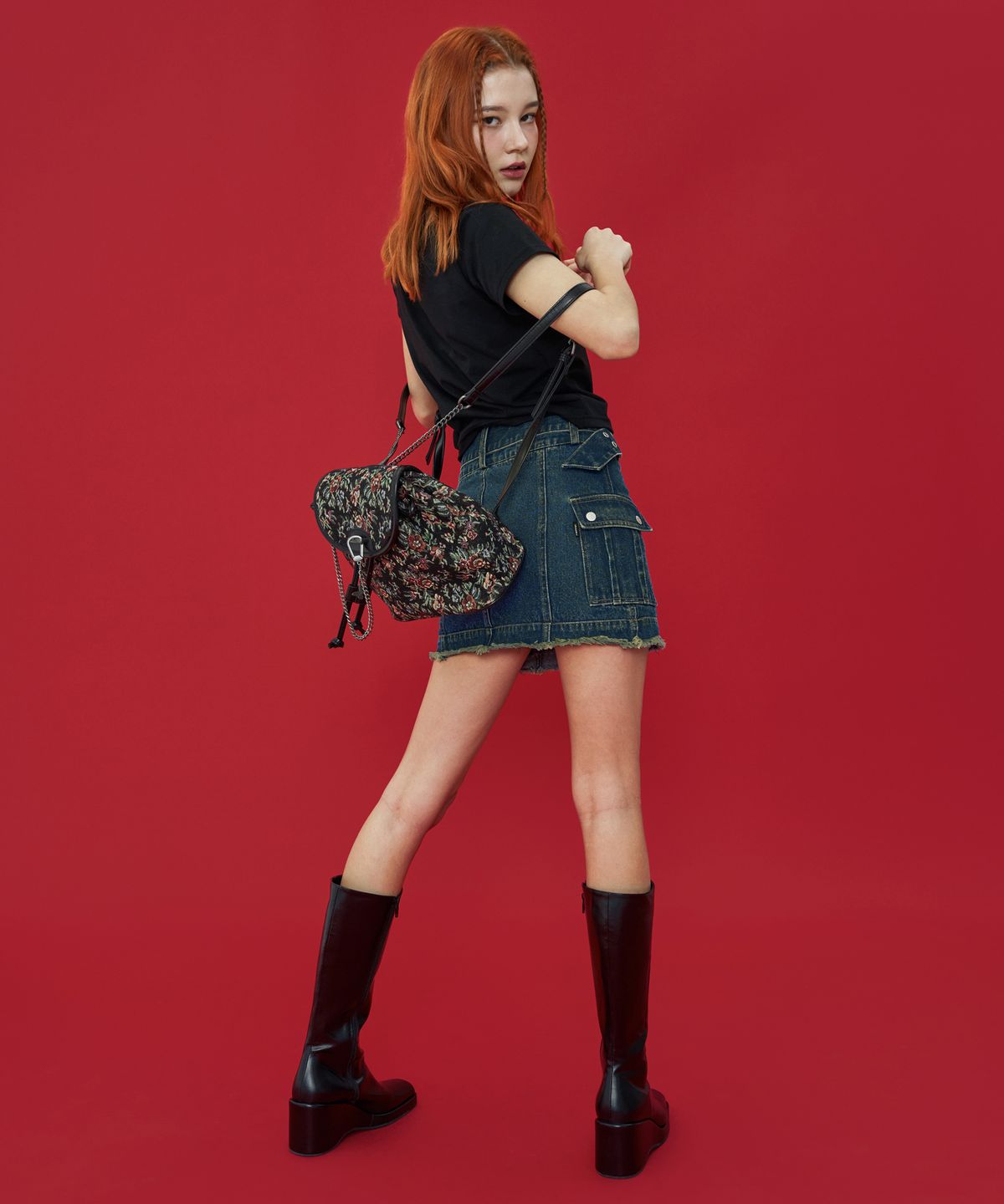 팬시클럽(FANCY CLUB) [NF] 로우라이즈 카고 미니 스커트 (DEEP BLUE)_F23QD820