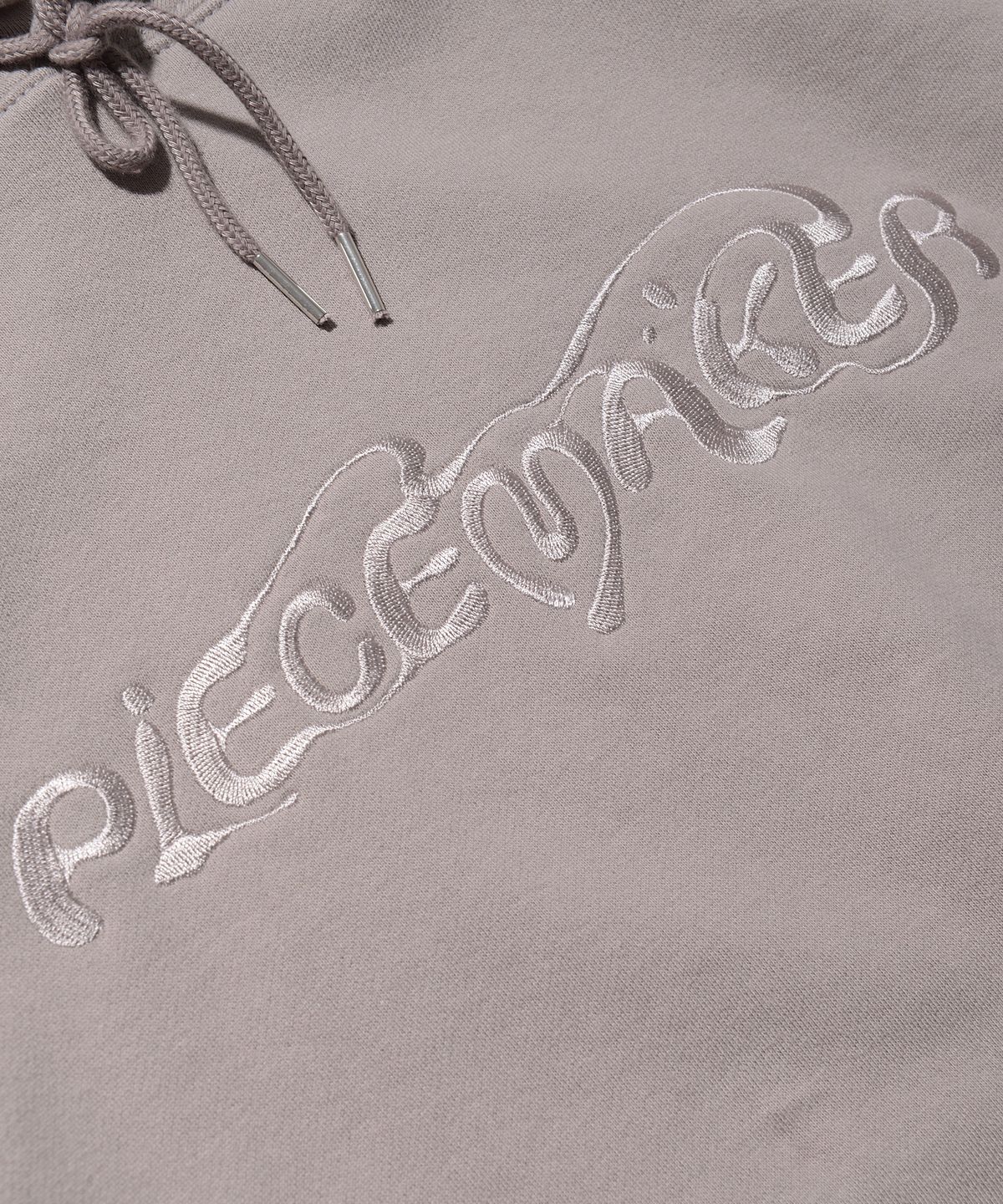 피스메이커(PIECE MAKER) ETHNIC LOGO HOODIE (GREY)