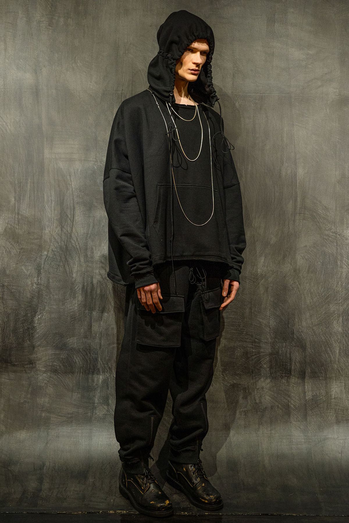 아스파라거스(ASPARAGUS) Neckline Zipper Hoodie-BK