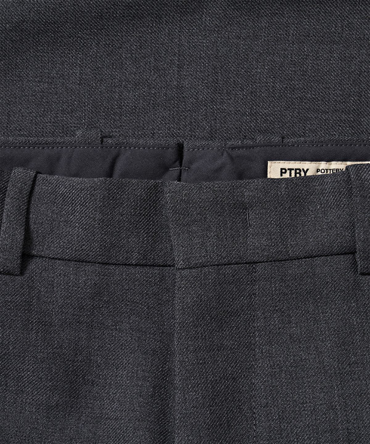 포터리(POTTERY) Wool Tapered Pants British Hard Wool Gabardine Cloth (Navy)