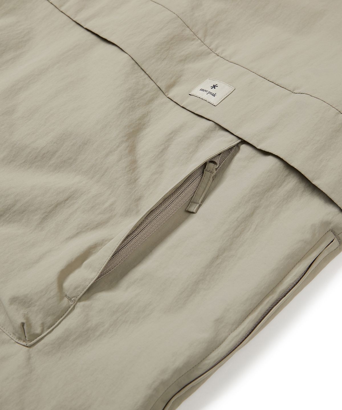 스노우피크 어패럴(SNOWPEAK APPAREL) 캠플 아노락 Teal Khaki (S23SUCAN42)