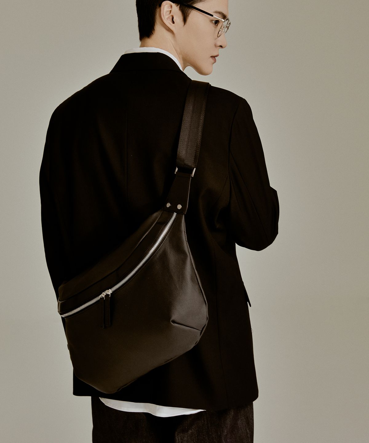 베드포드일레븐스(BEDFORD11TH) 14인치 수납 위크데이메신저[블랙]