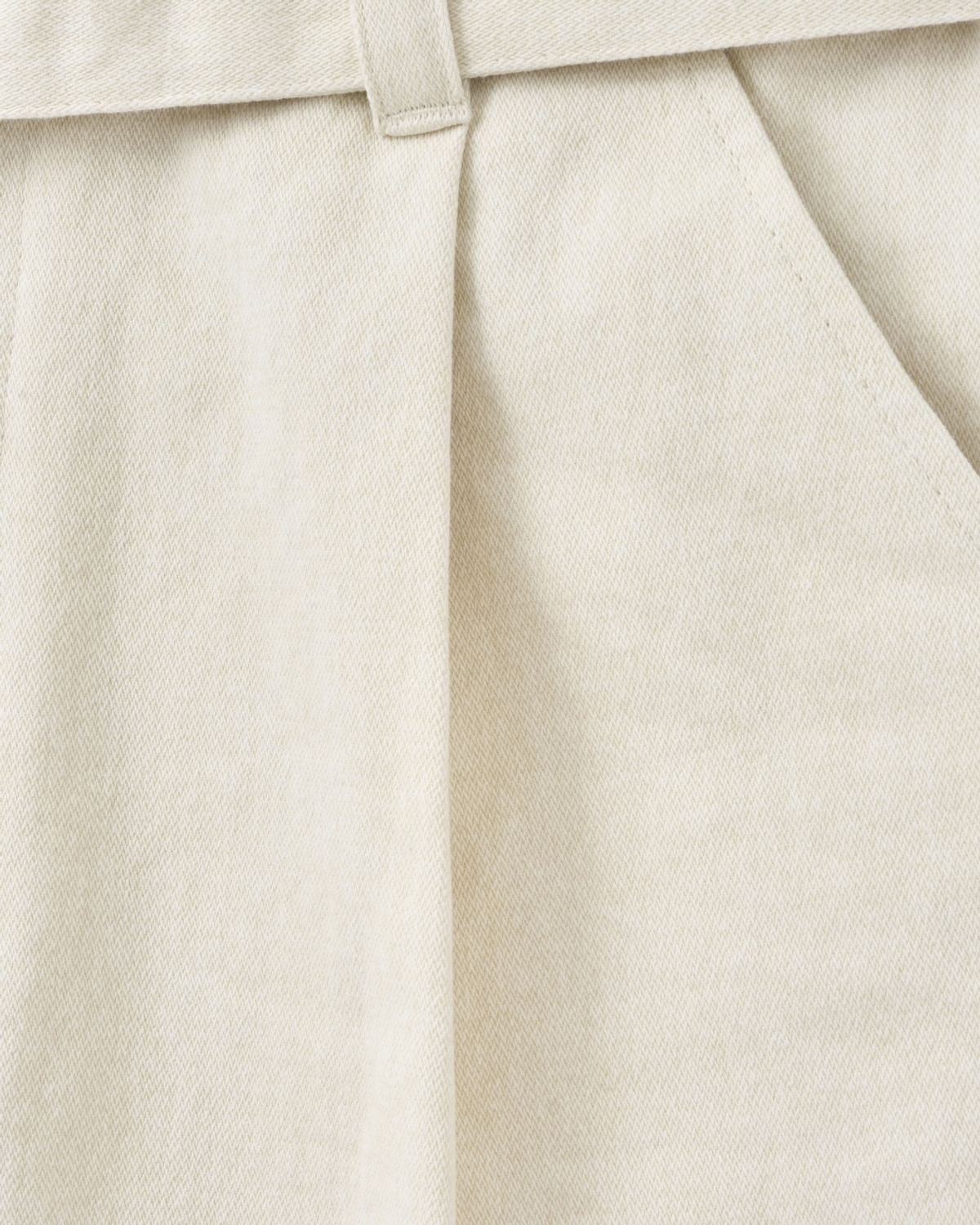 비슬로우(BESLOW) ONE TUCK WASHED BELTED PANTS ECRU