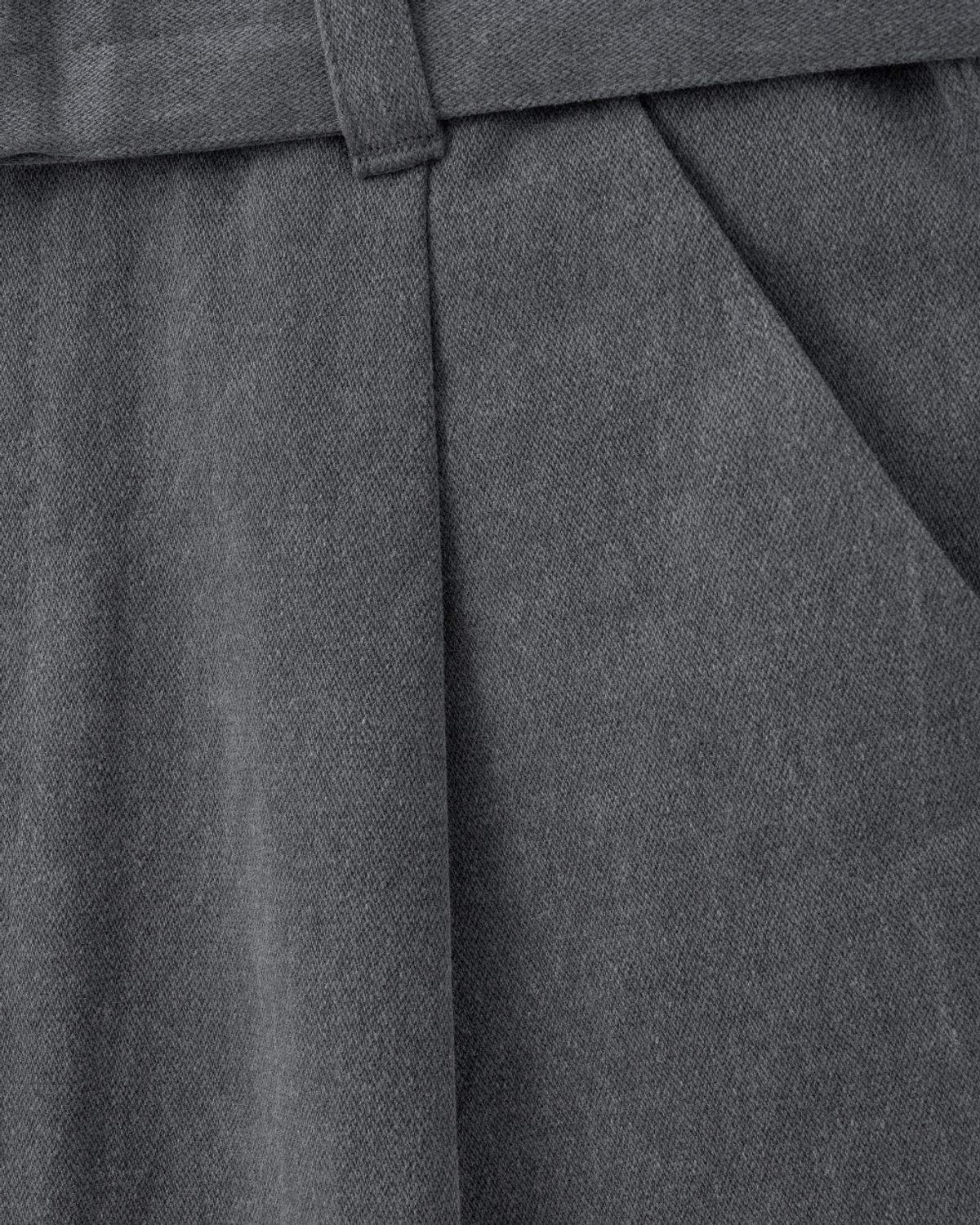 비슬로우(BESLOW) ONE TUCK WASHED BELTED PANTS CHARCOAL
