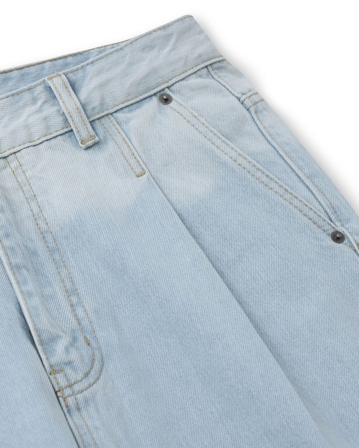 비슬로우(BESLOW) CONE MILL WASHED ONE TUCK DENIM PANTS WASHED SKY
