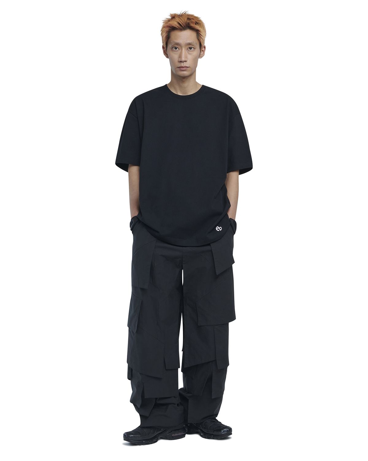 노매뉴얼(NOMANUAL) BASIC T-SHIRT - BLACK