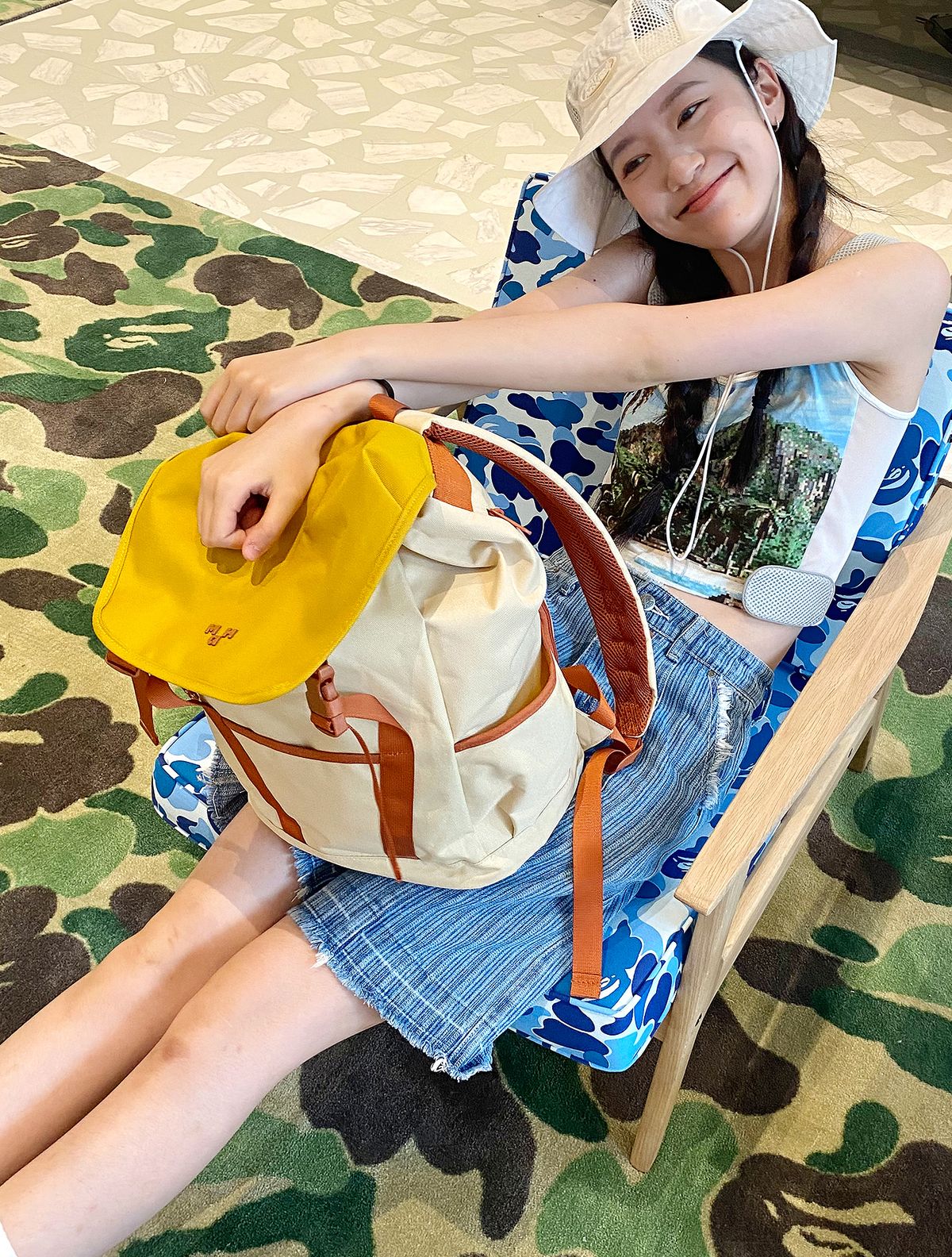마흐(MAH) 영투어 백팩 30L 데일리 트래블 백 - 옐로우크림
