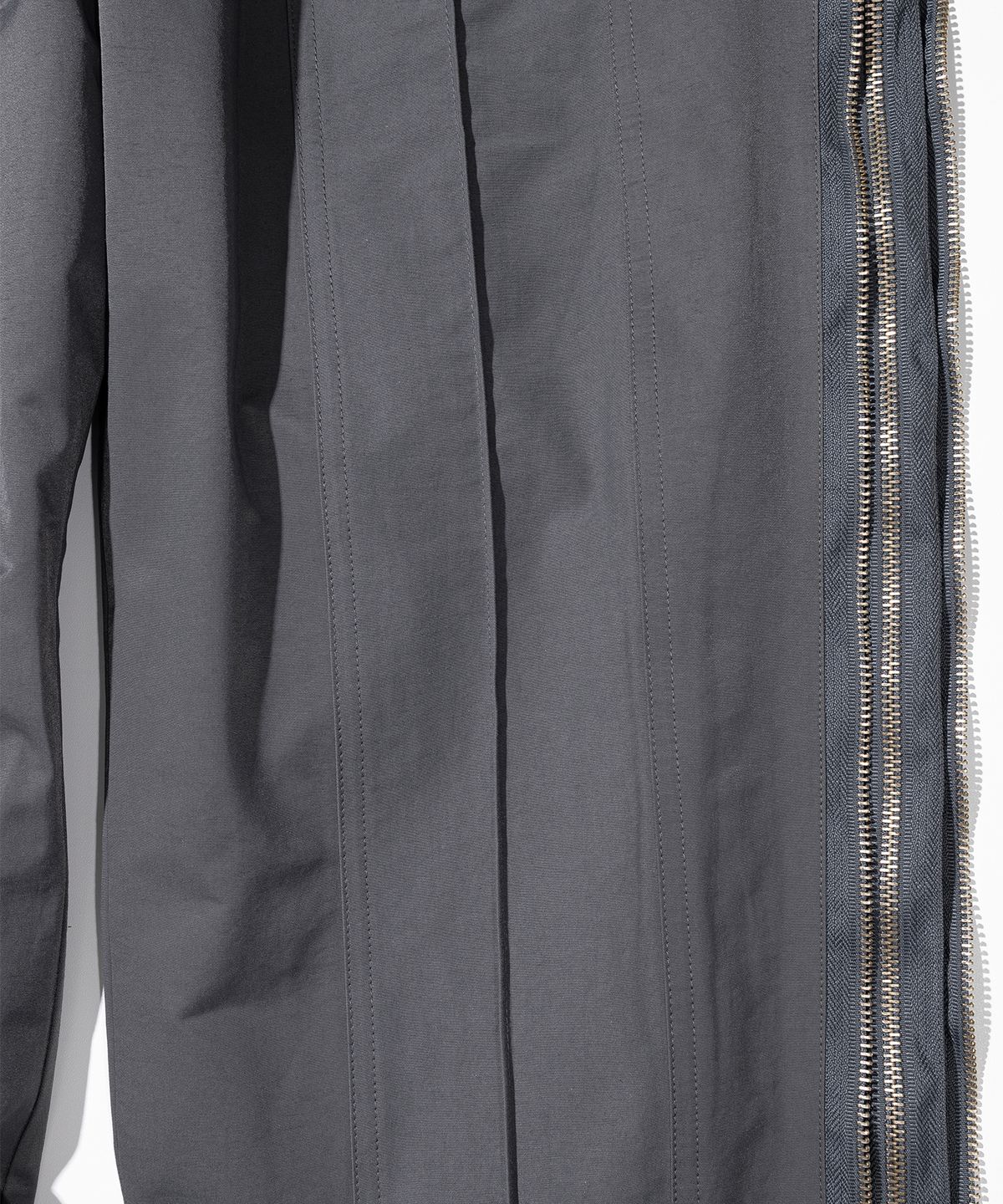매스노운(MASSNOUN) DOUBLE LINE ZIPPER PANTS MSHTP003-GY